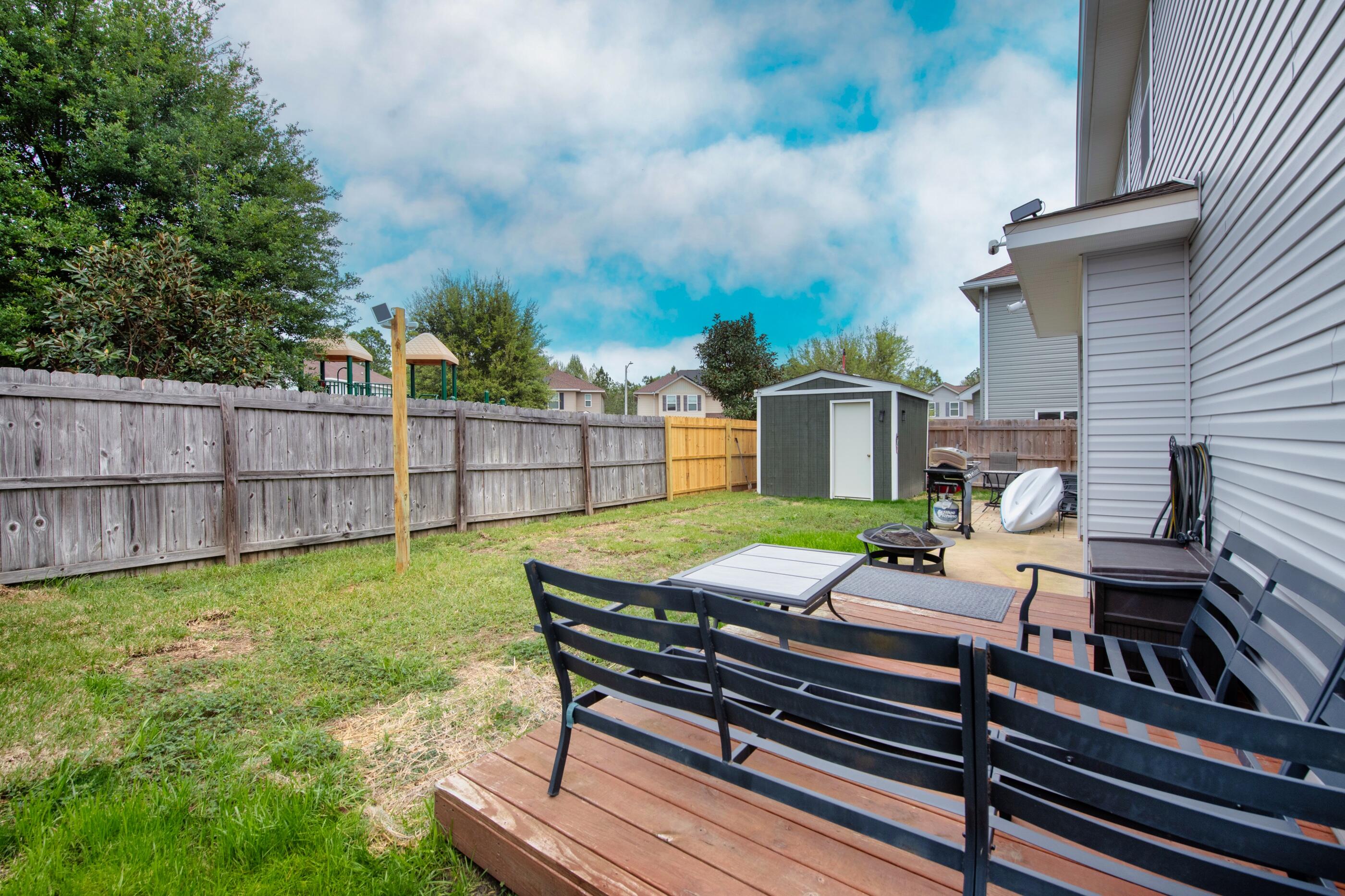 THE COTTAGES AT SANDY RIDGE - Residential