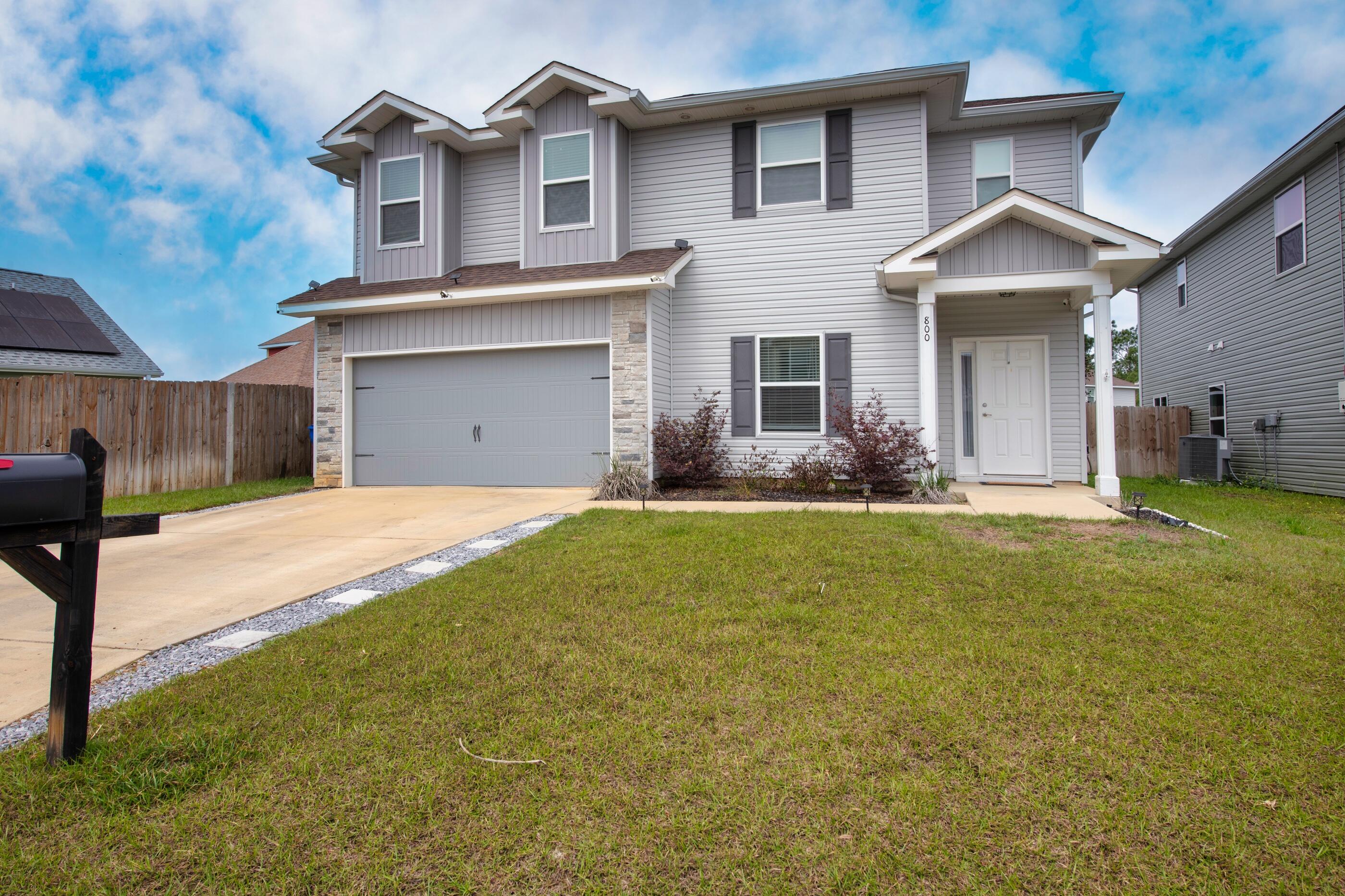 THE COTTAGES AT SANDY RIDGE - Residential
