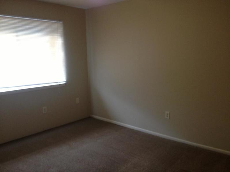 COLLEGE PARK CONDO - Residential Lease