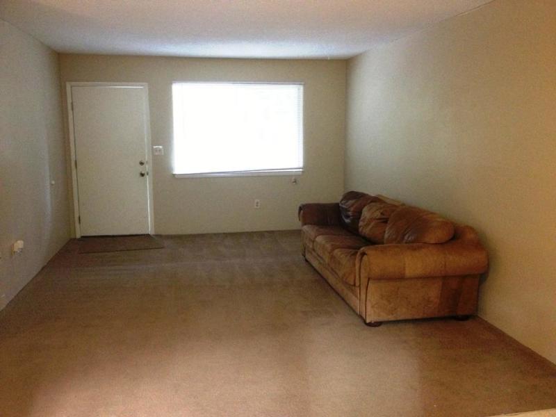 COLLEGE PARK CONDO - Residential Lease
