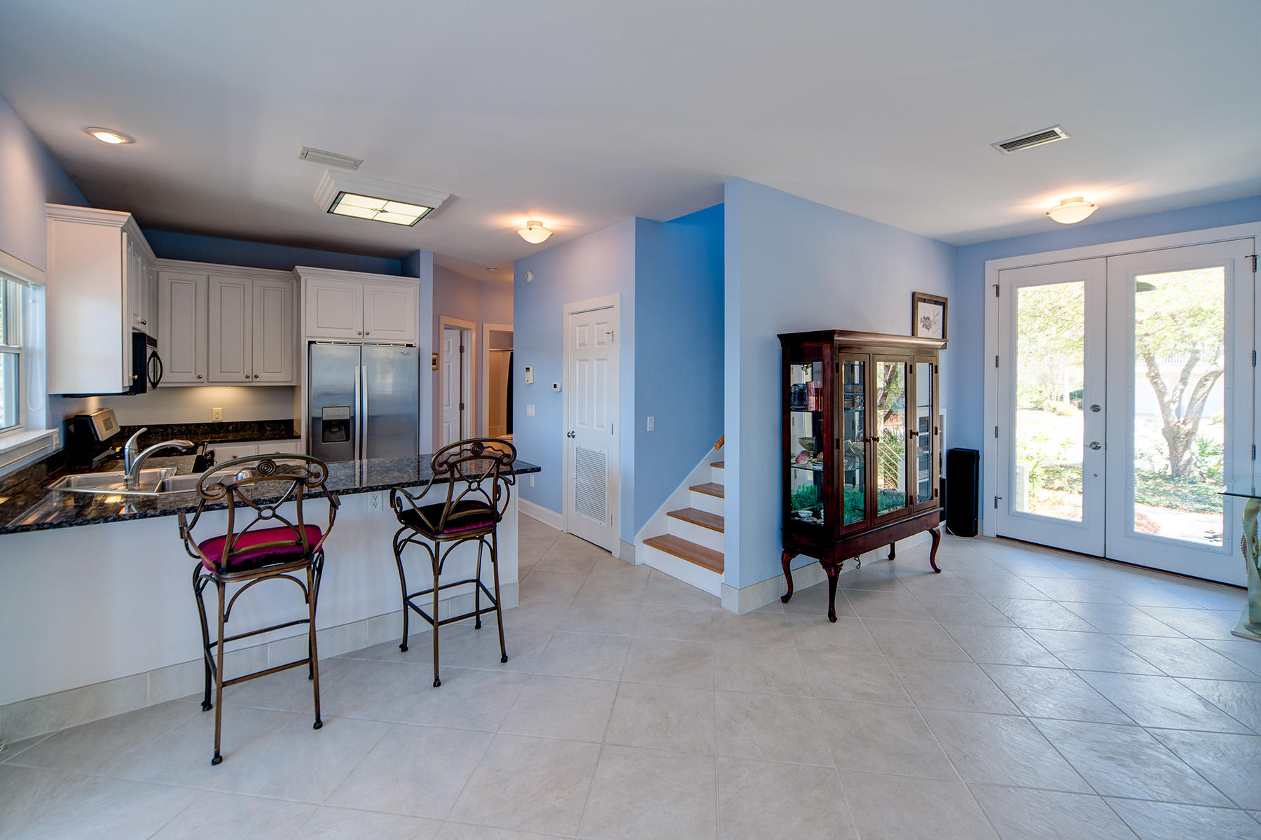 LAKEWOOD POINTE ESTATES - Residential