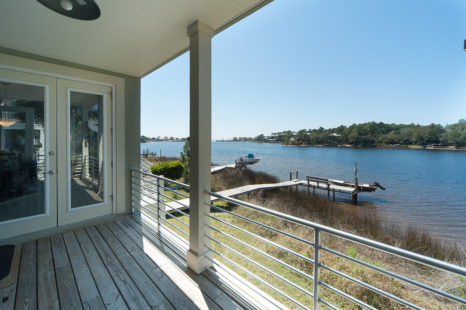 LAKEWOOD POINTE ESTATES - Residential