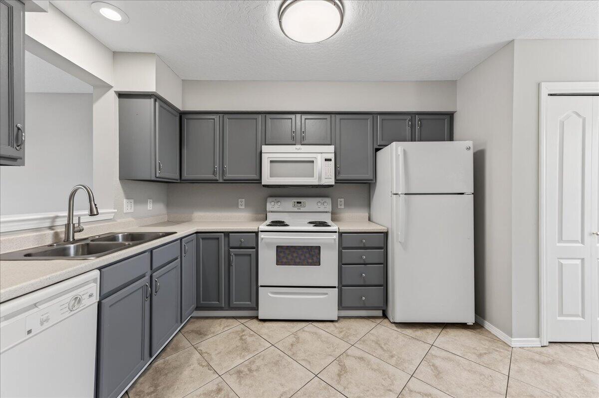 SHAY LIN - Residential