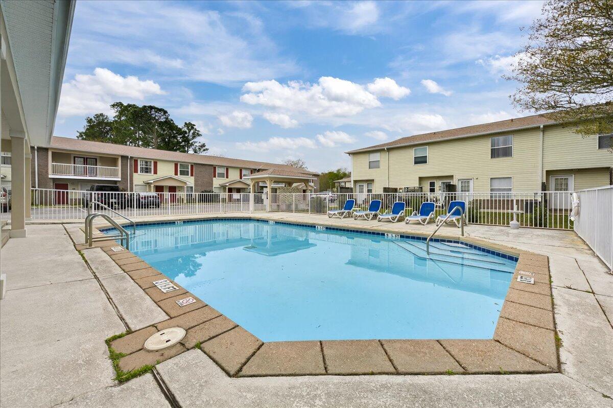 SHAY LIN - Residential