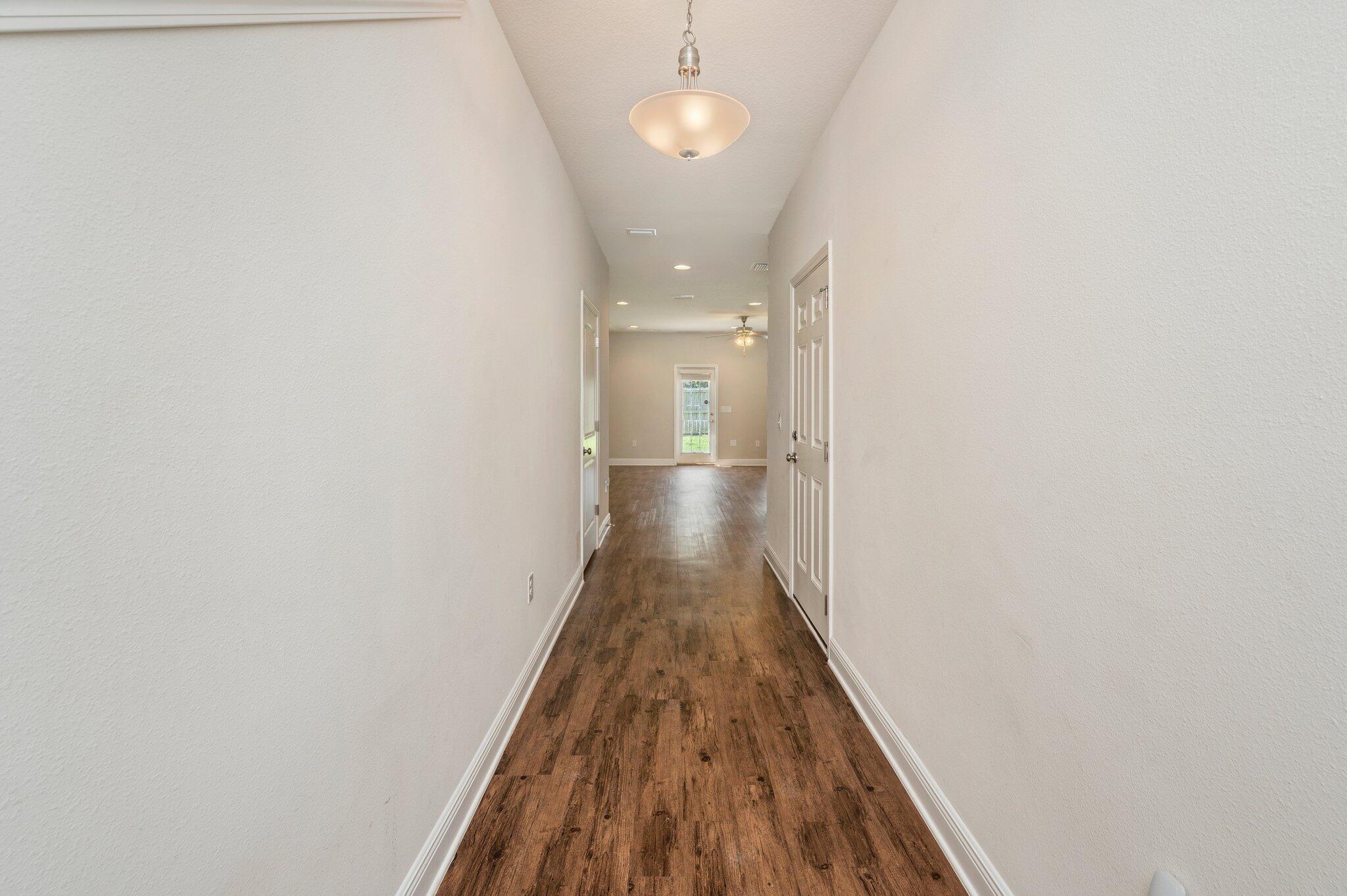 IRON HORSE T/H PH 1 - Residential Lease