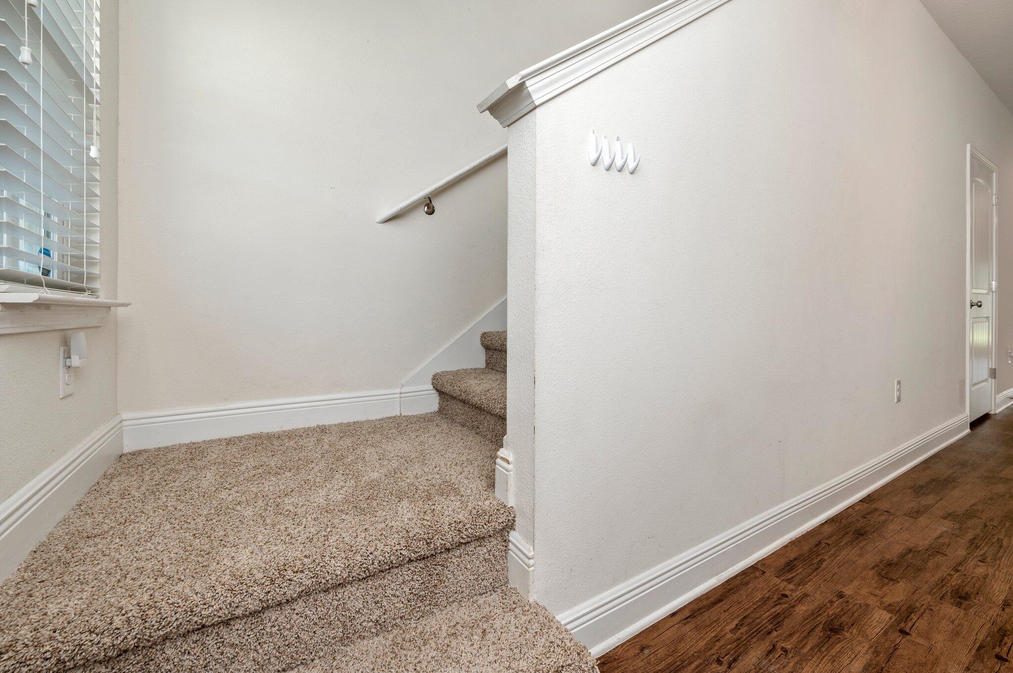 IRON HORSE T/H PH 1 - Residential Lease