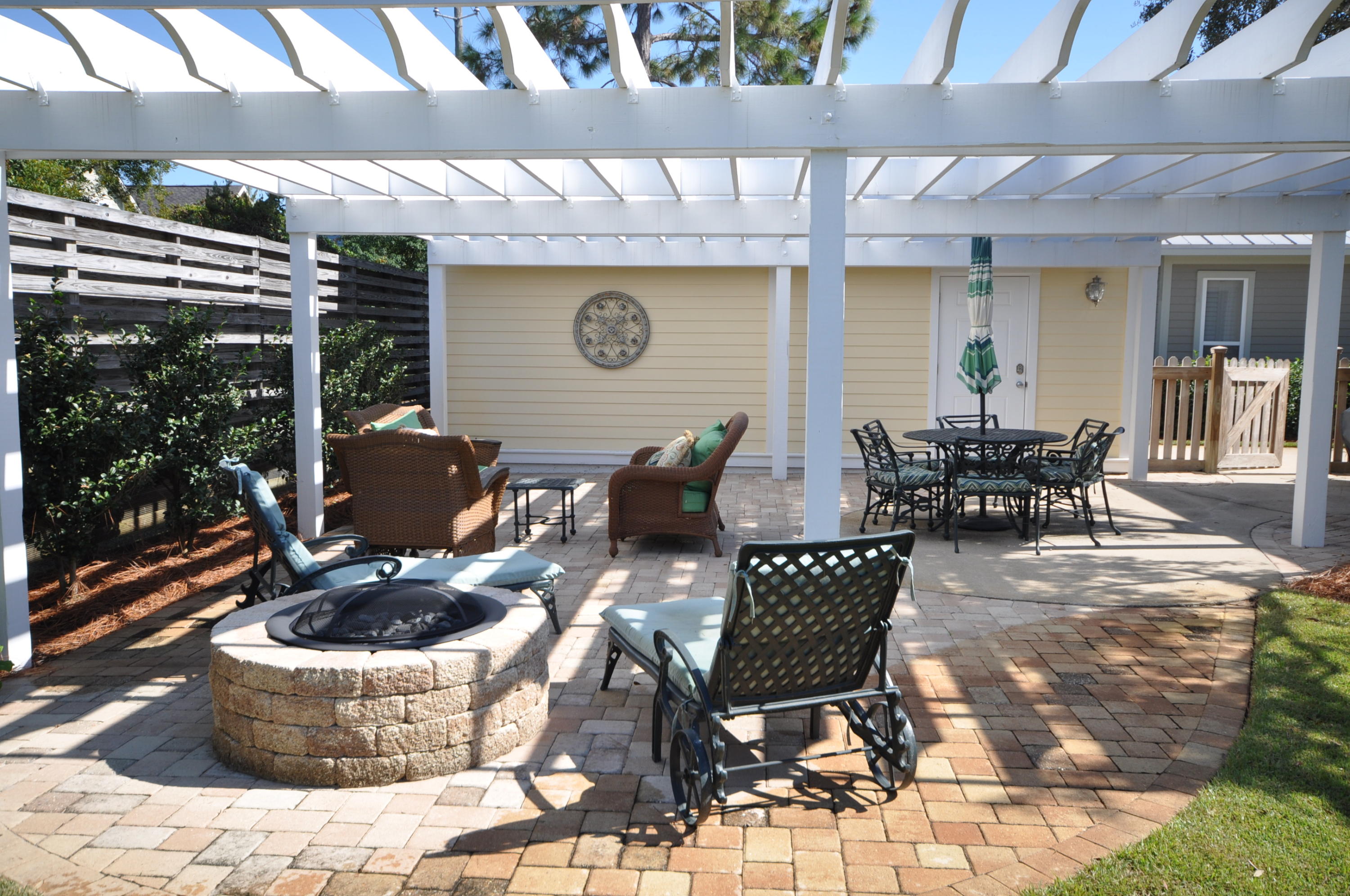 CRYSTAL LAKE AT SANDESTIN - Residential