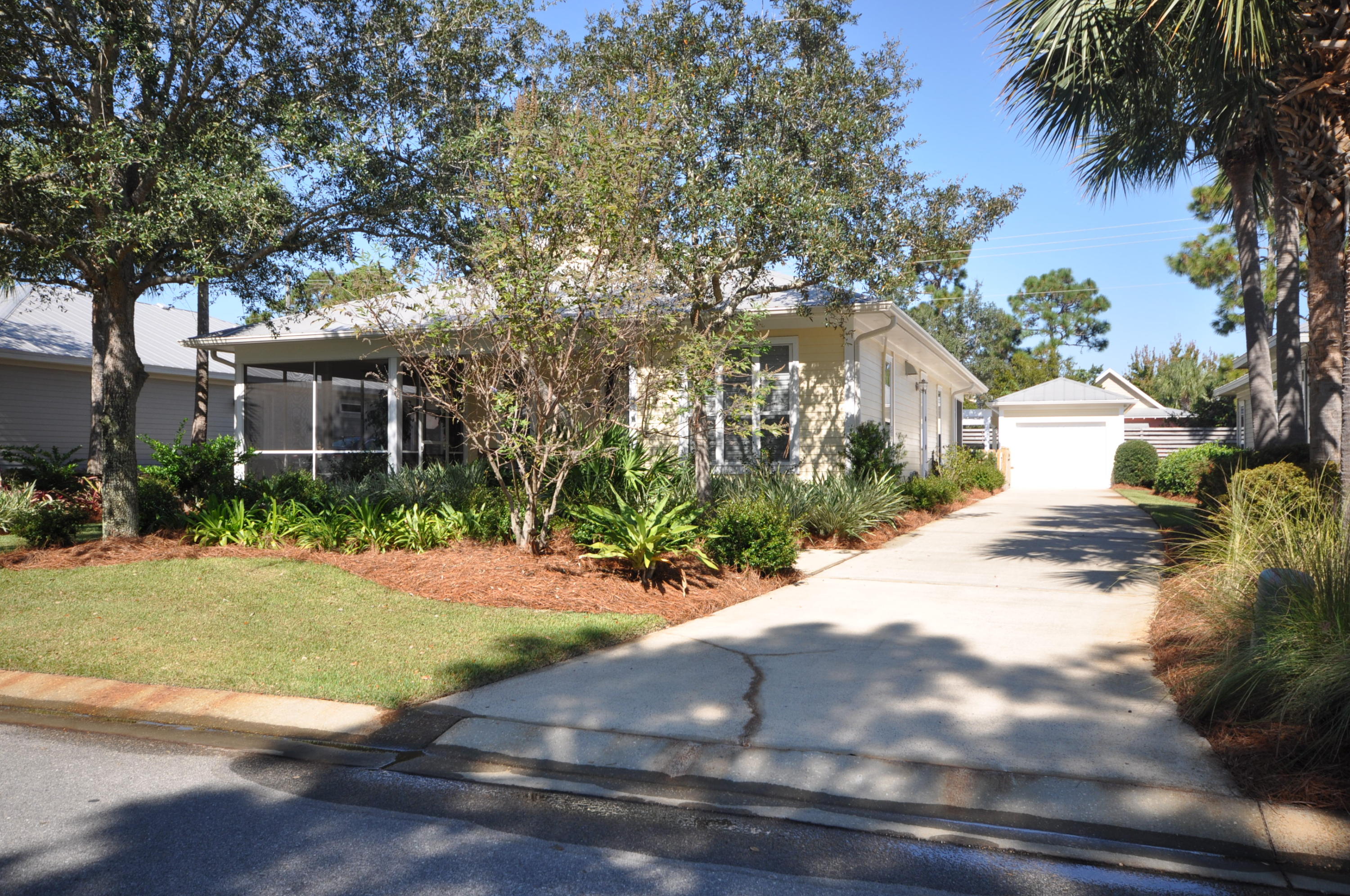 CRYSTAL LAKE AT SANDESTIN - Residential