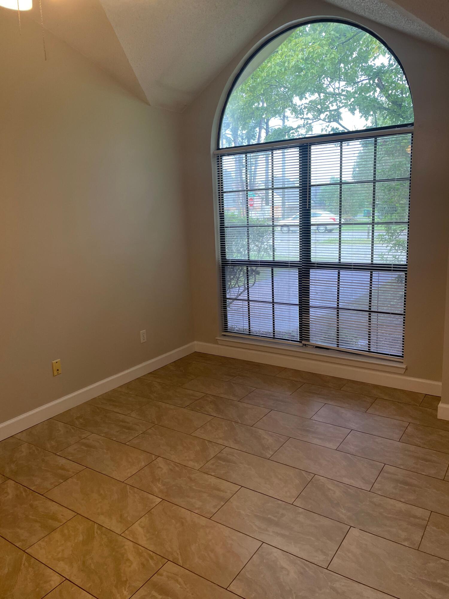 QUAIL RIDGE 1ST ADDN - Residential Lease