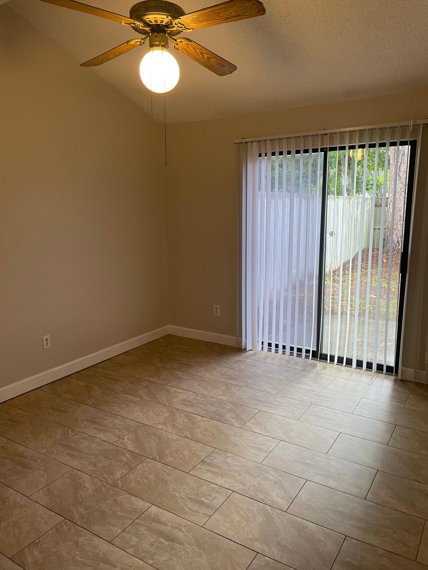 QUAIL RIDGE 1ST ADDN - Residential Lease