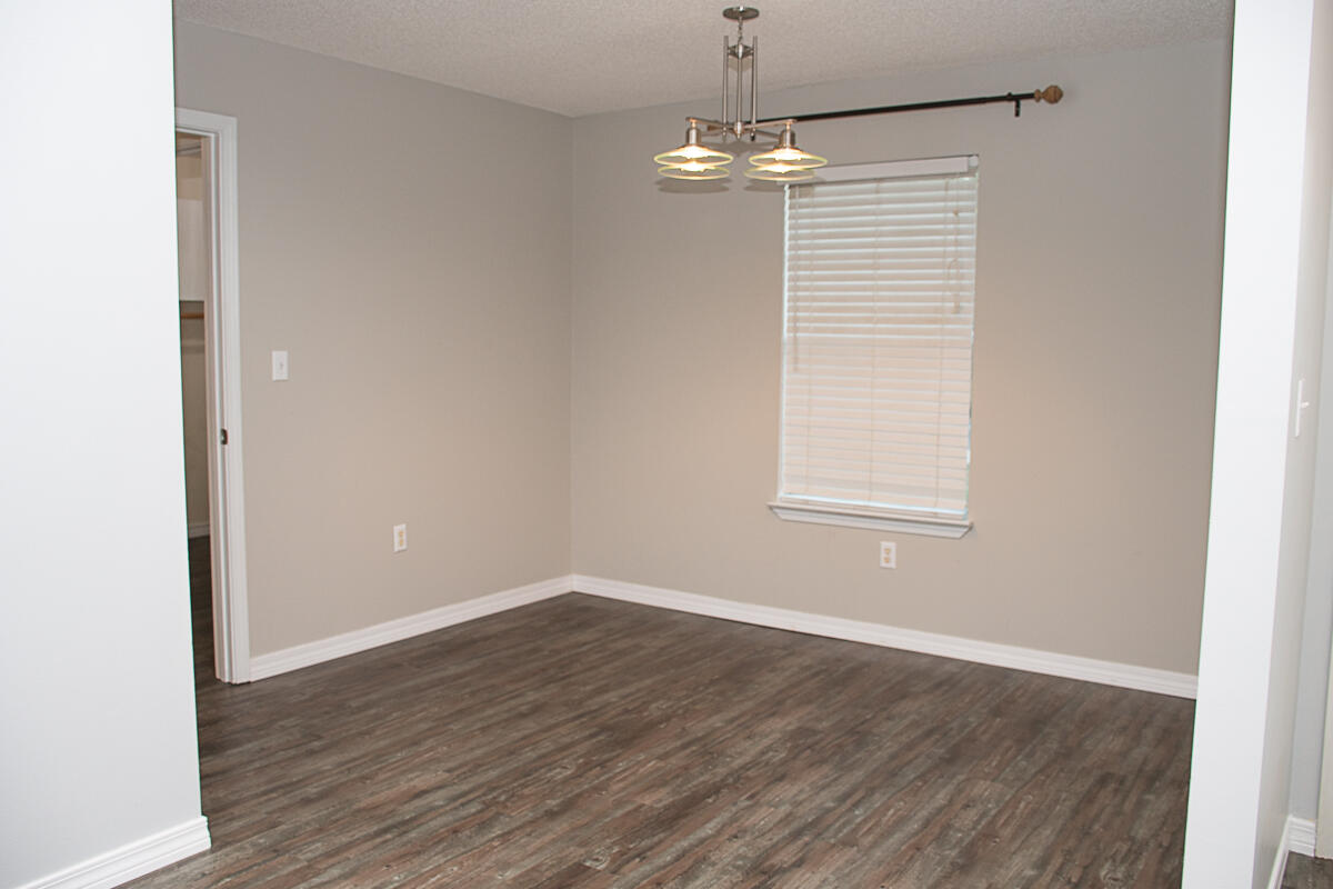 COUNTRYVIEW ESTATES 4TH ADDN PH 5 - Residential Lease