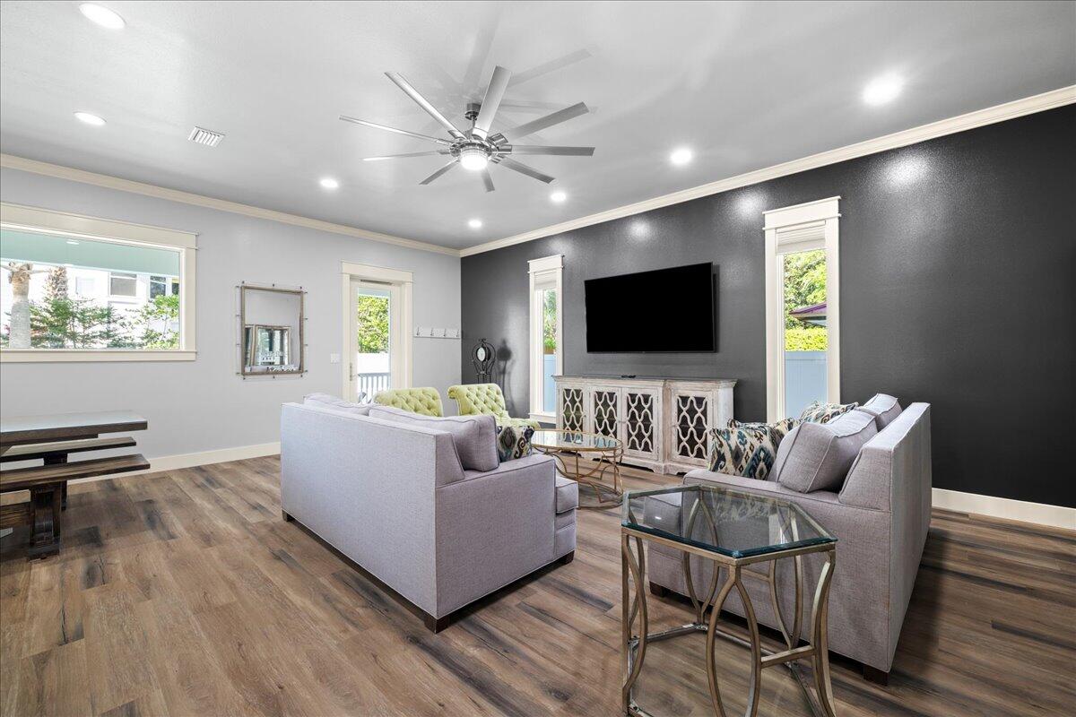 SOVEREIGN ISLE S/D - Residential