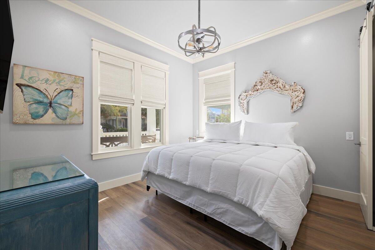 SOVEREIGN ISLE S/D - Residential