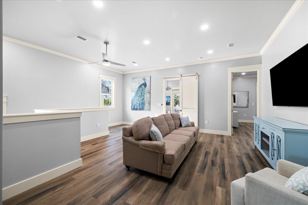 SOVEREIGN ISLE S/D - Residential