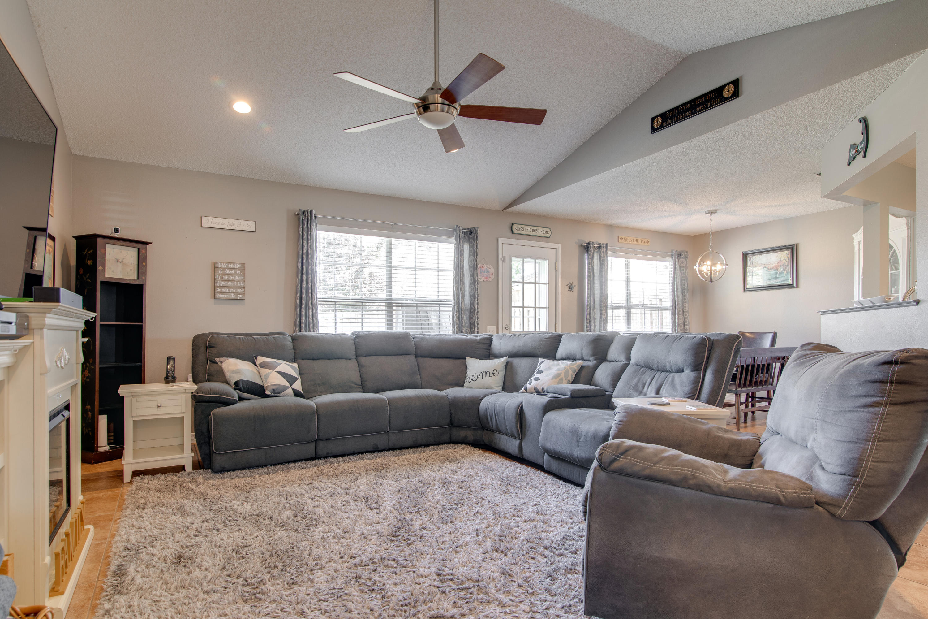 STERLING POINT - Residential