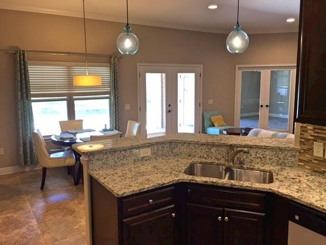 HOLLEY BY THE SEA - Residential