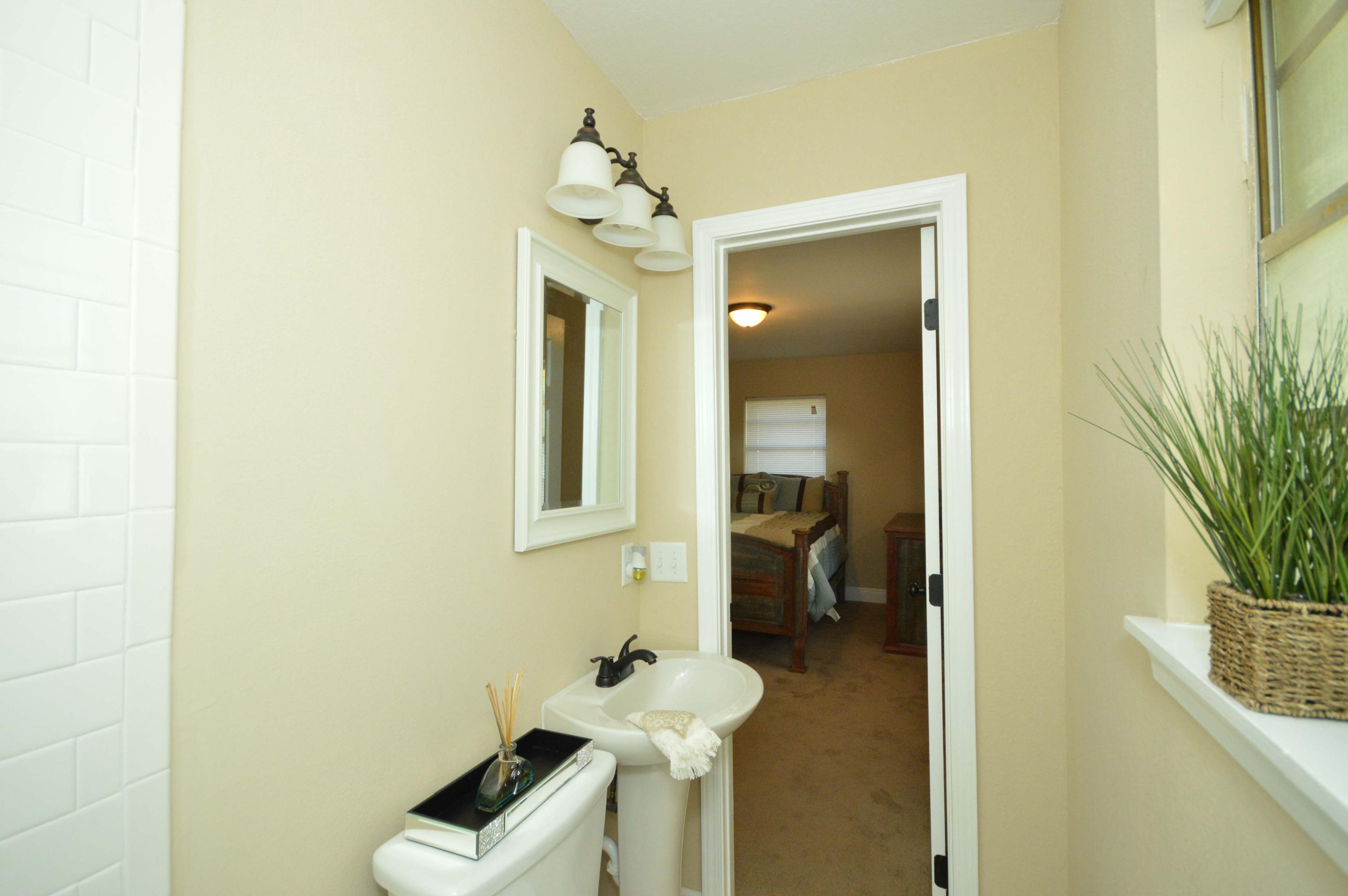 QUIET OAKS S/D - Residential