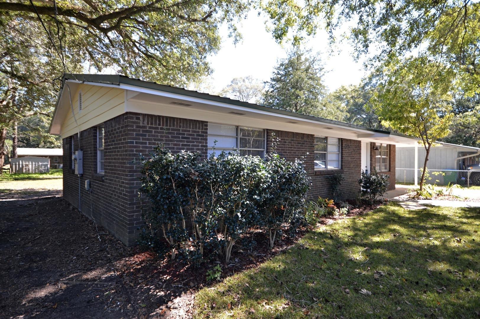 QUIET OAKS S/D - Residential