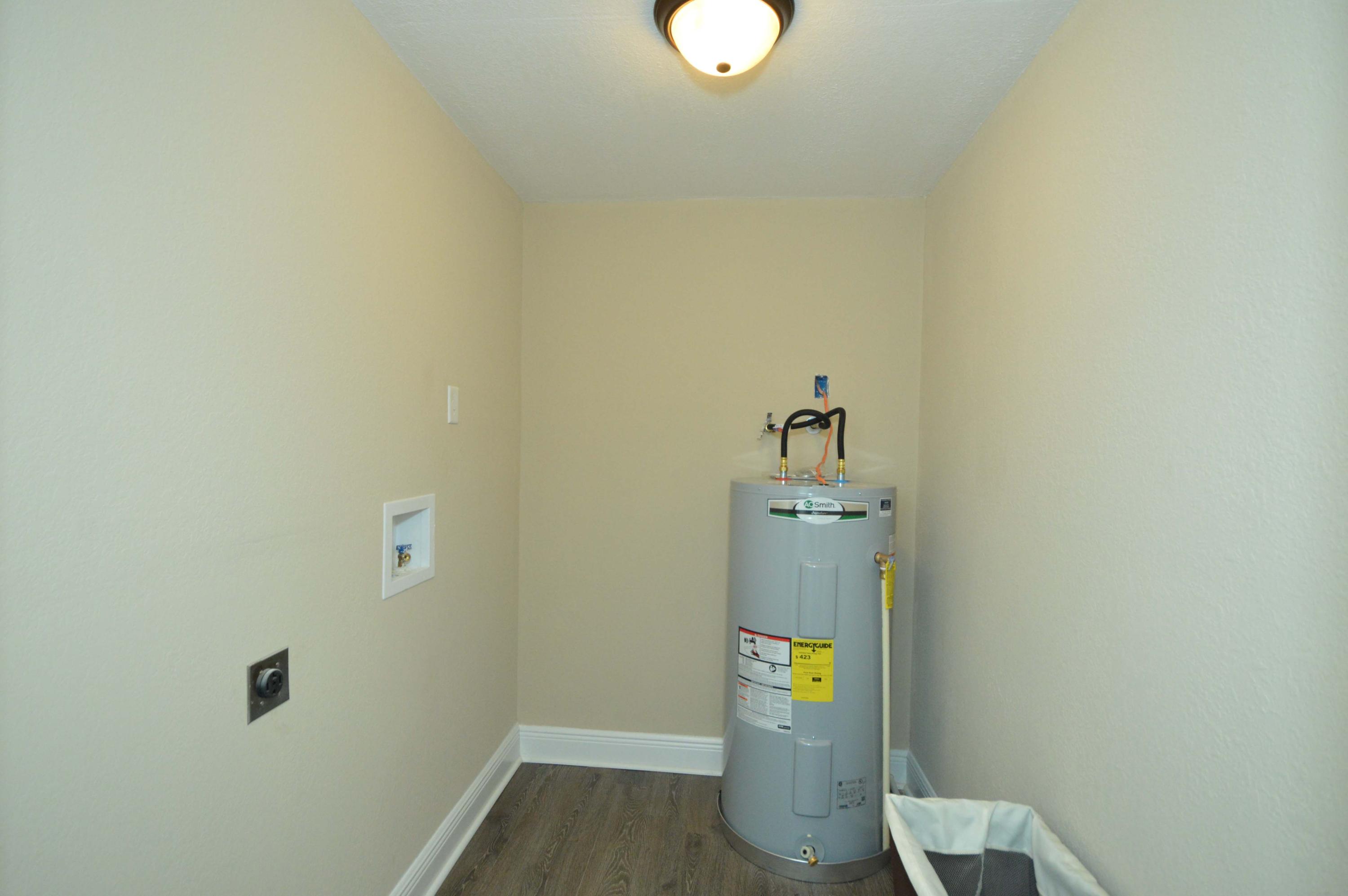 QUIET OAKS S/D - Residential