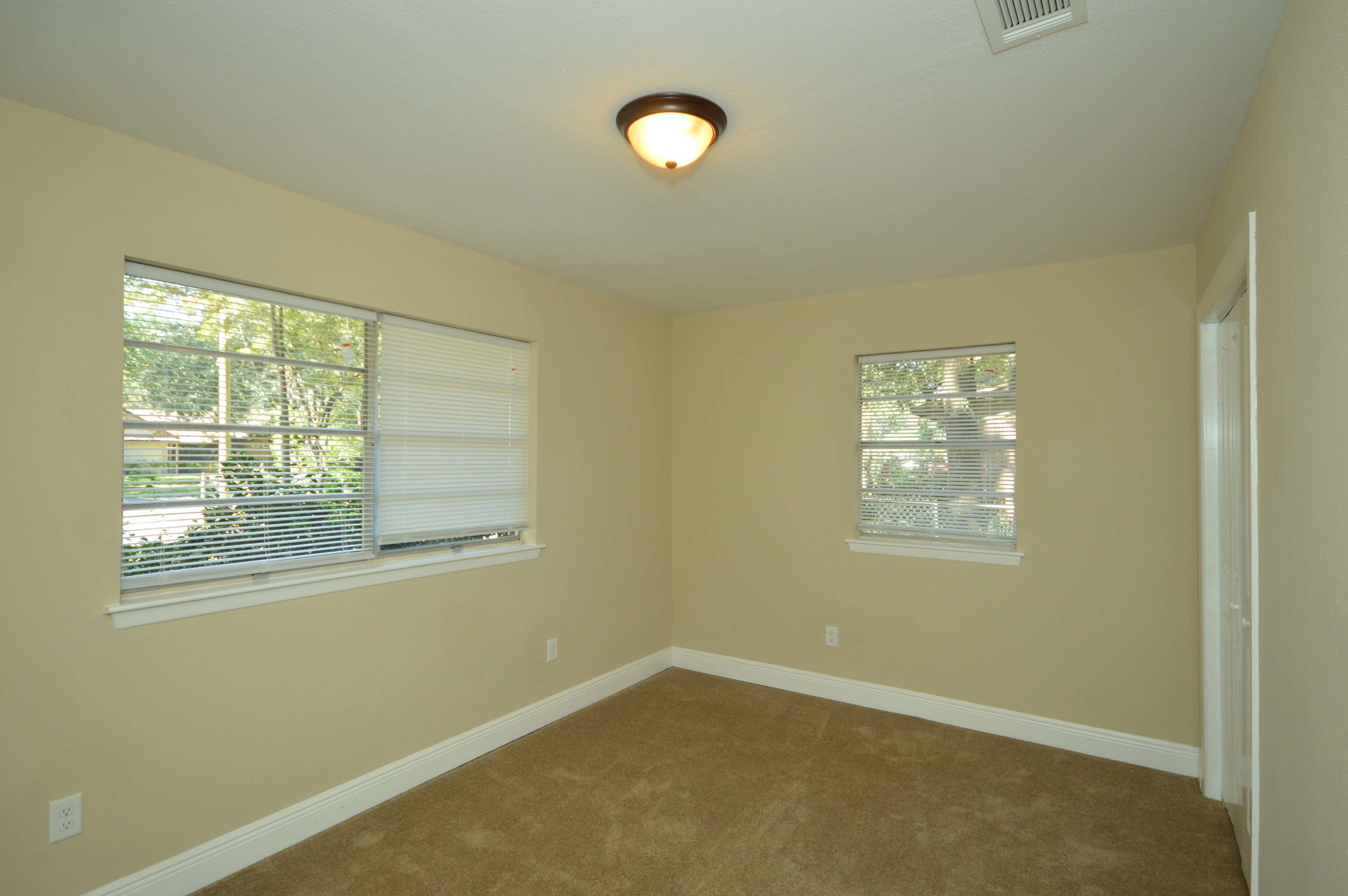 QUIET OAKS S/D - Residential