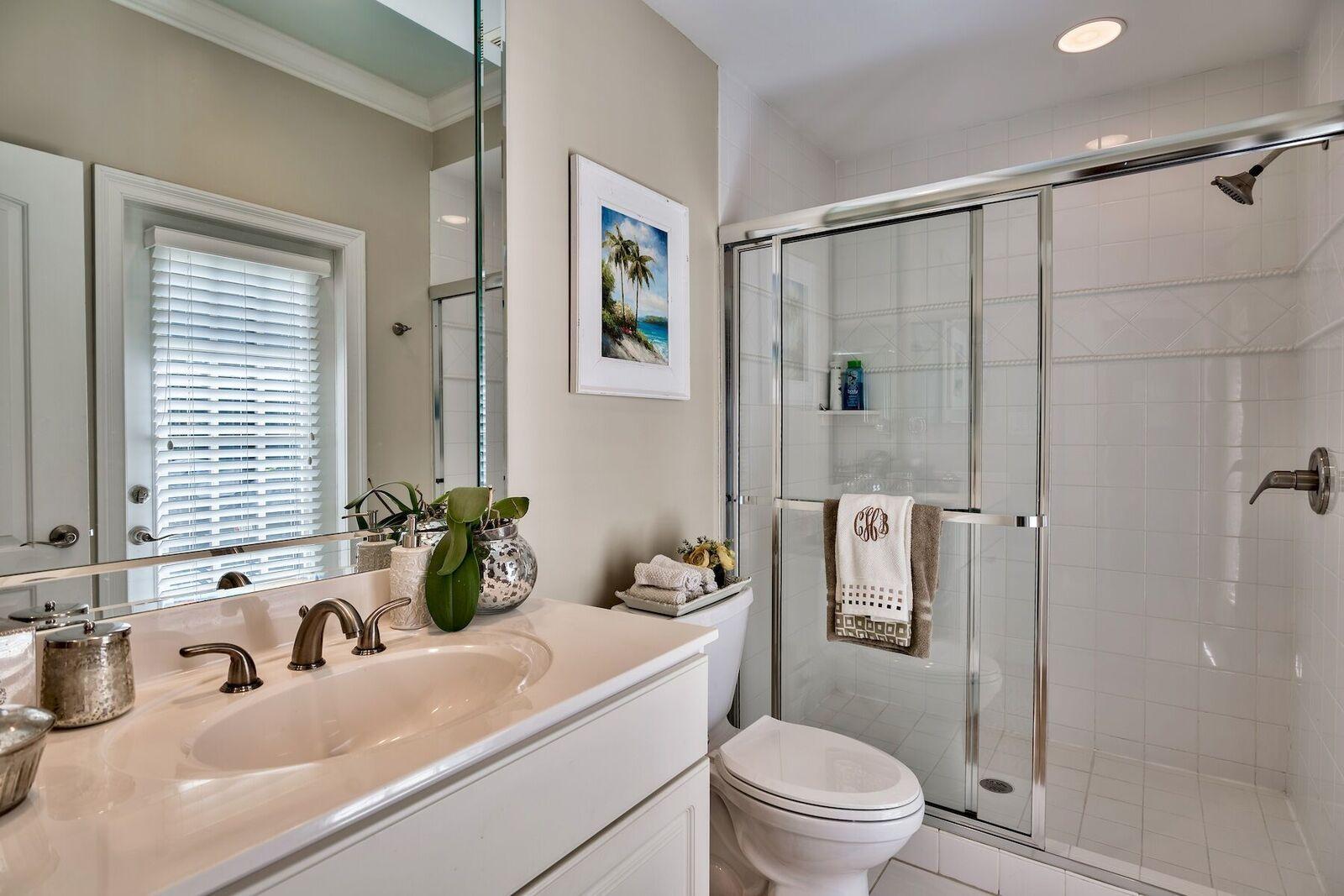 EMERALD BAY - Residential