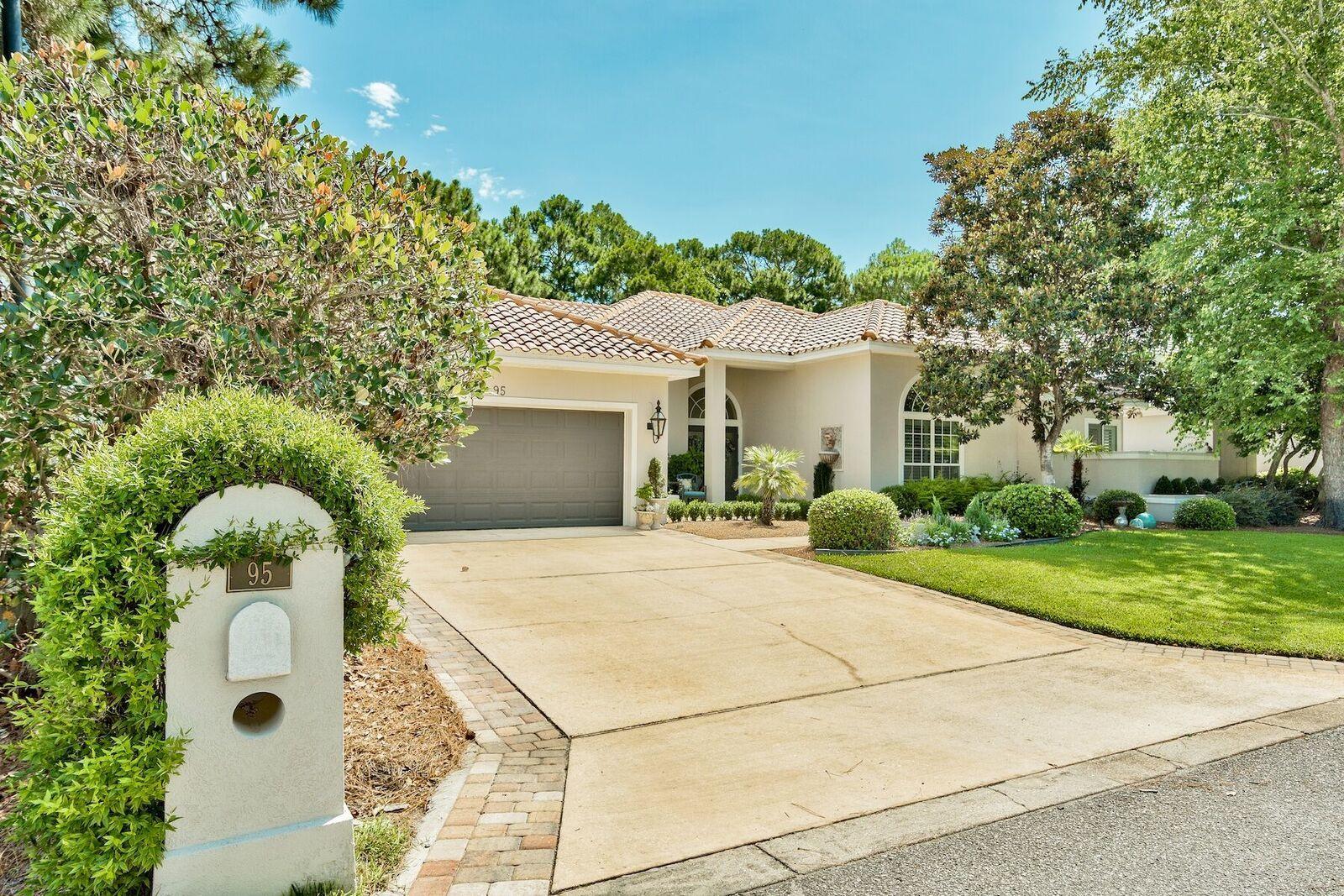 EMERALD BAY - Residential