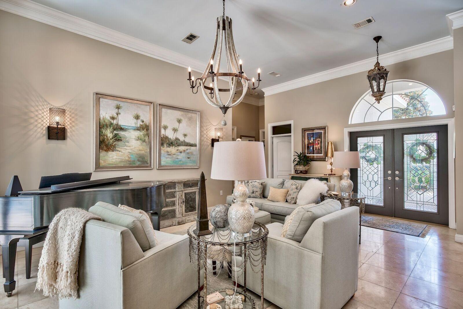 EMERALD BAY - Residential