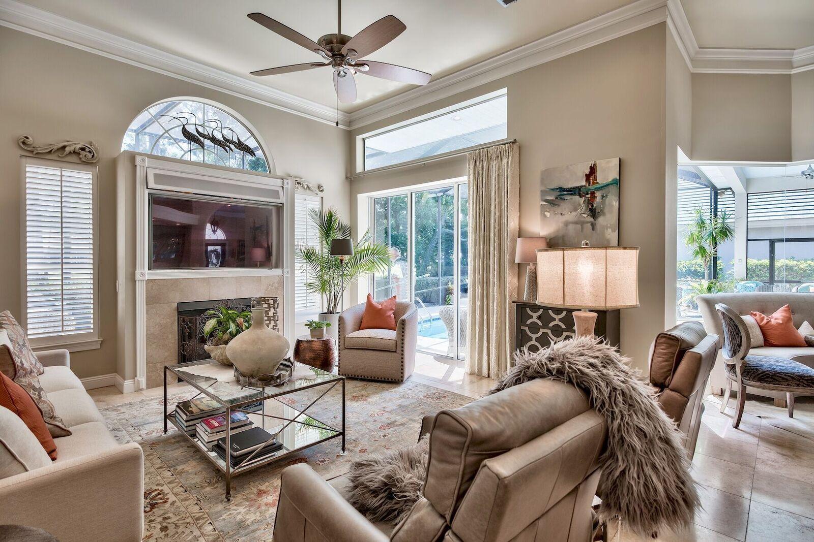 EMERALD BAY - Residential