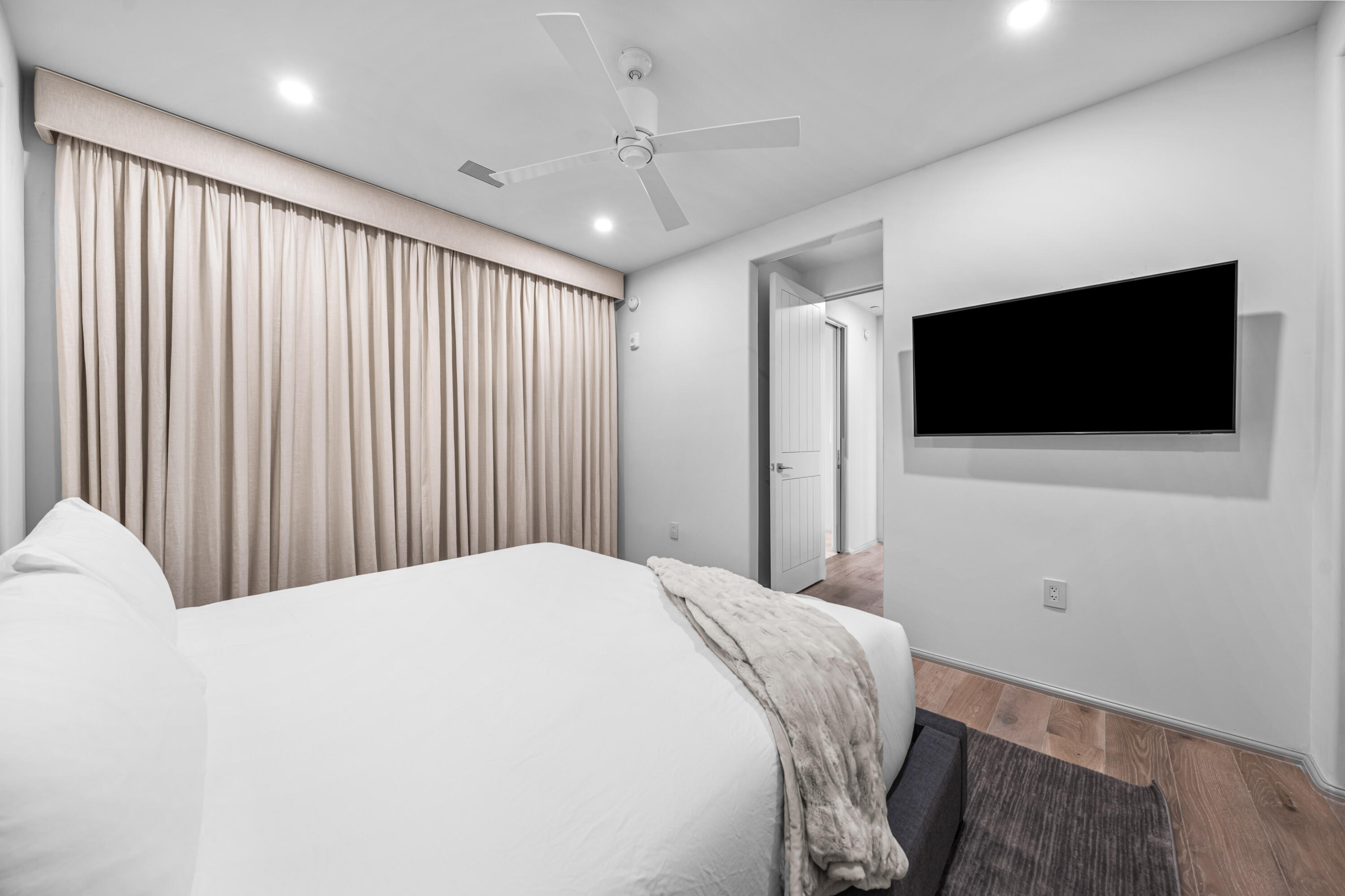 Kaiya Beach Resort - Residential Lease