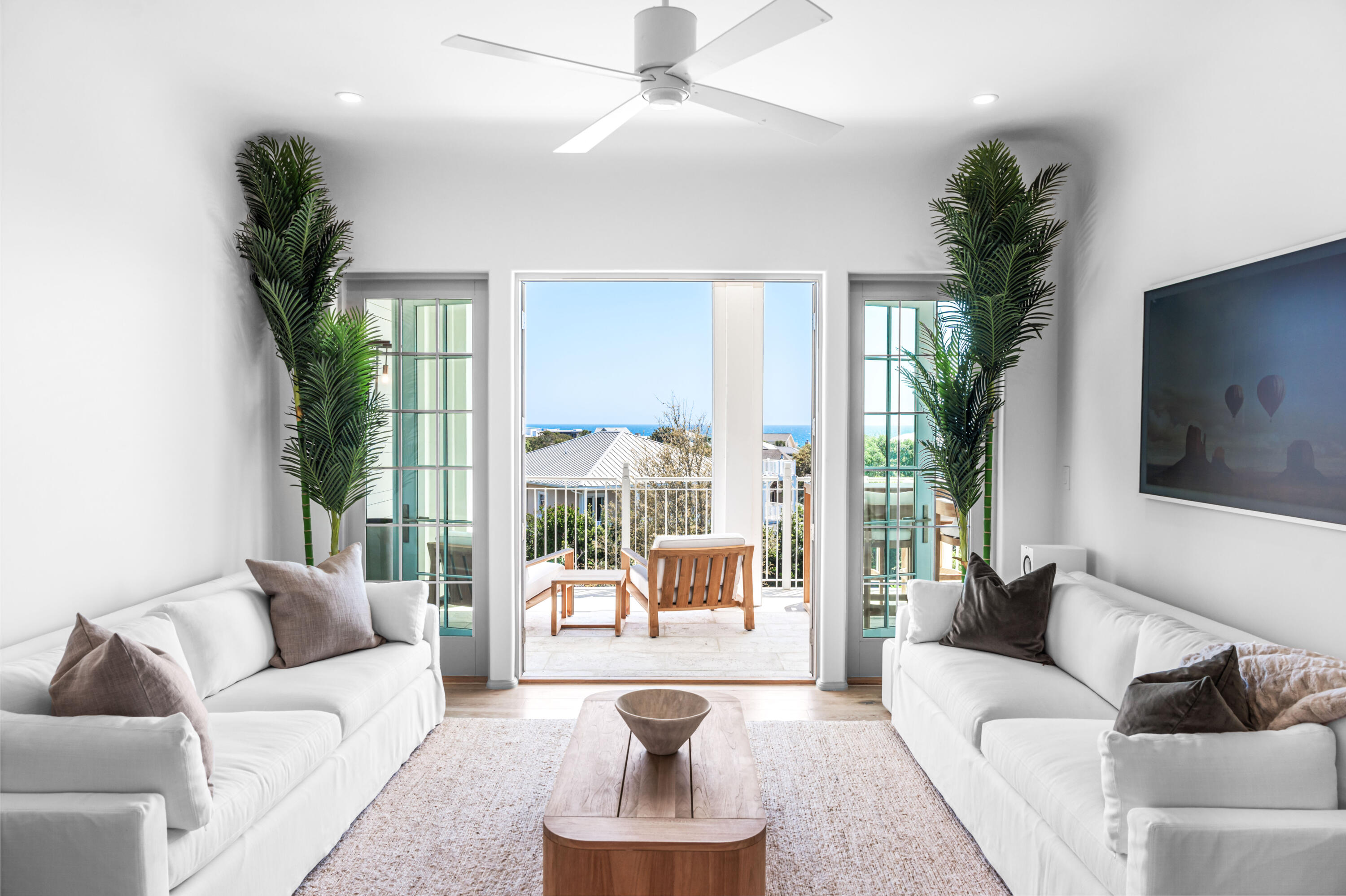 45 W Solaire Way 307