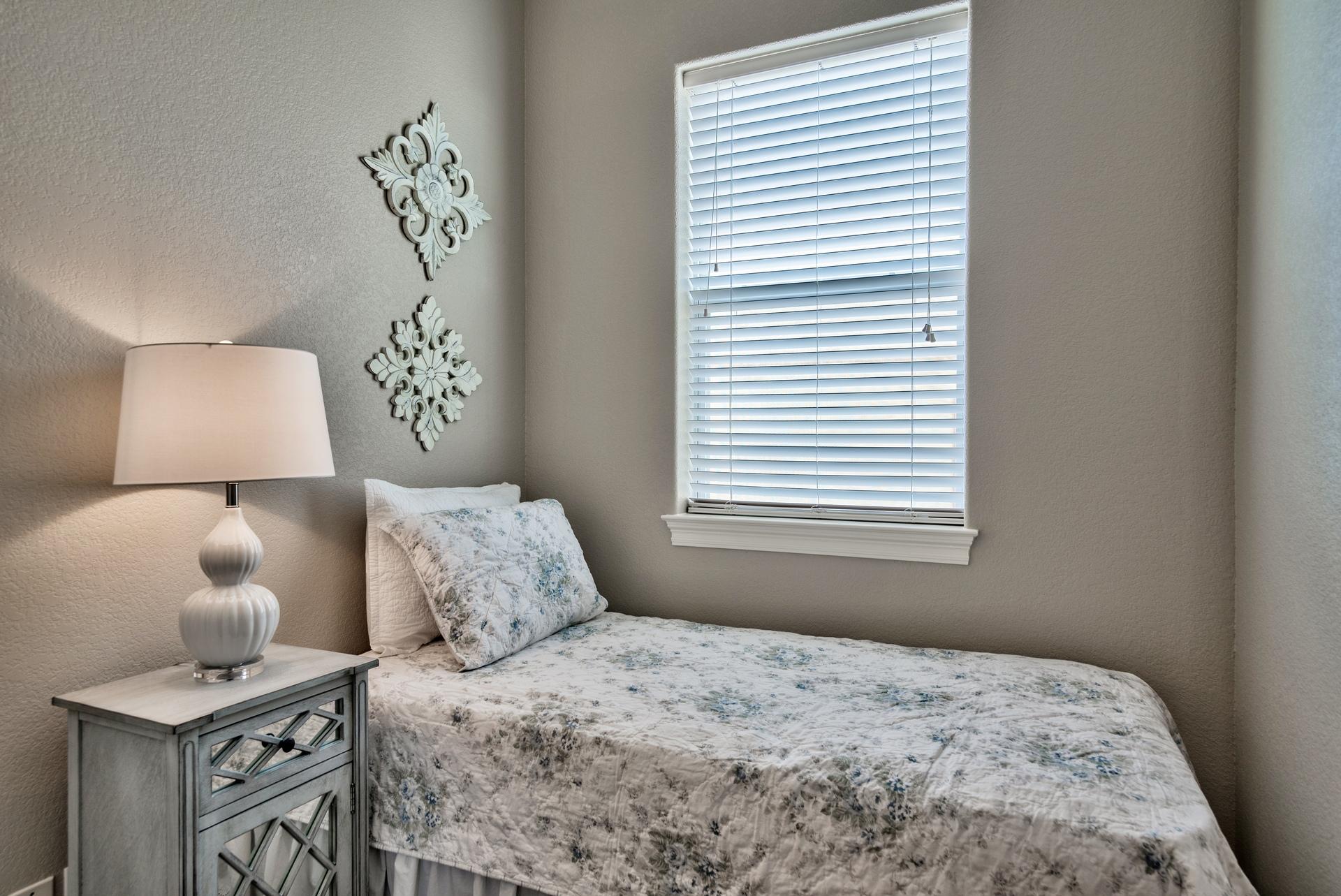SPYGLASS VILLAS - Residential