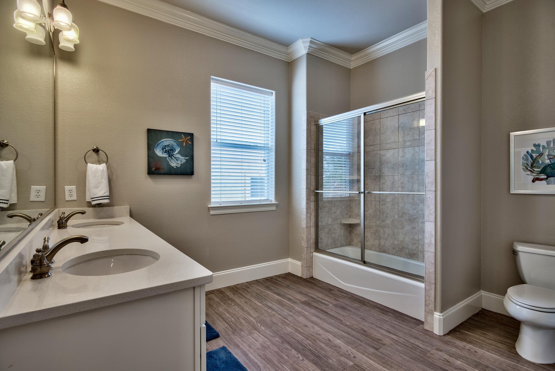 SPYGLASS VILLAS - Residential