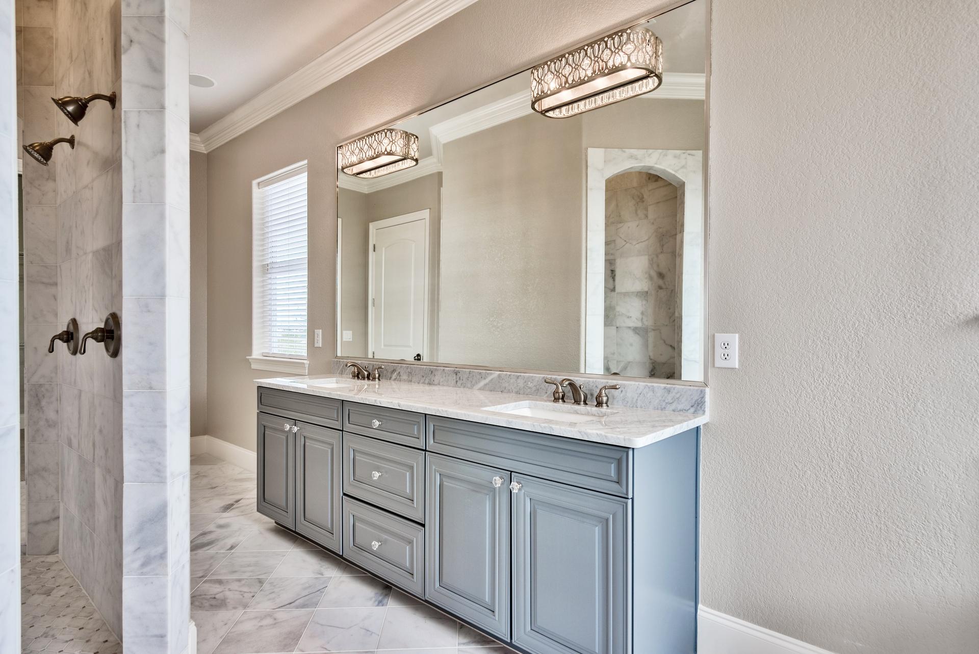 SPYGLASS VILLAS - Residential