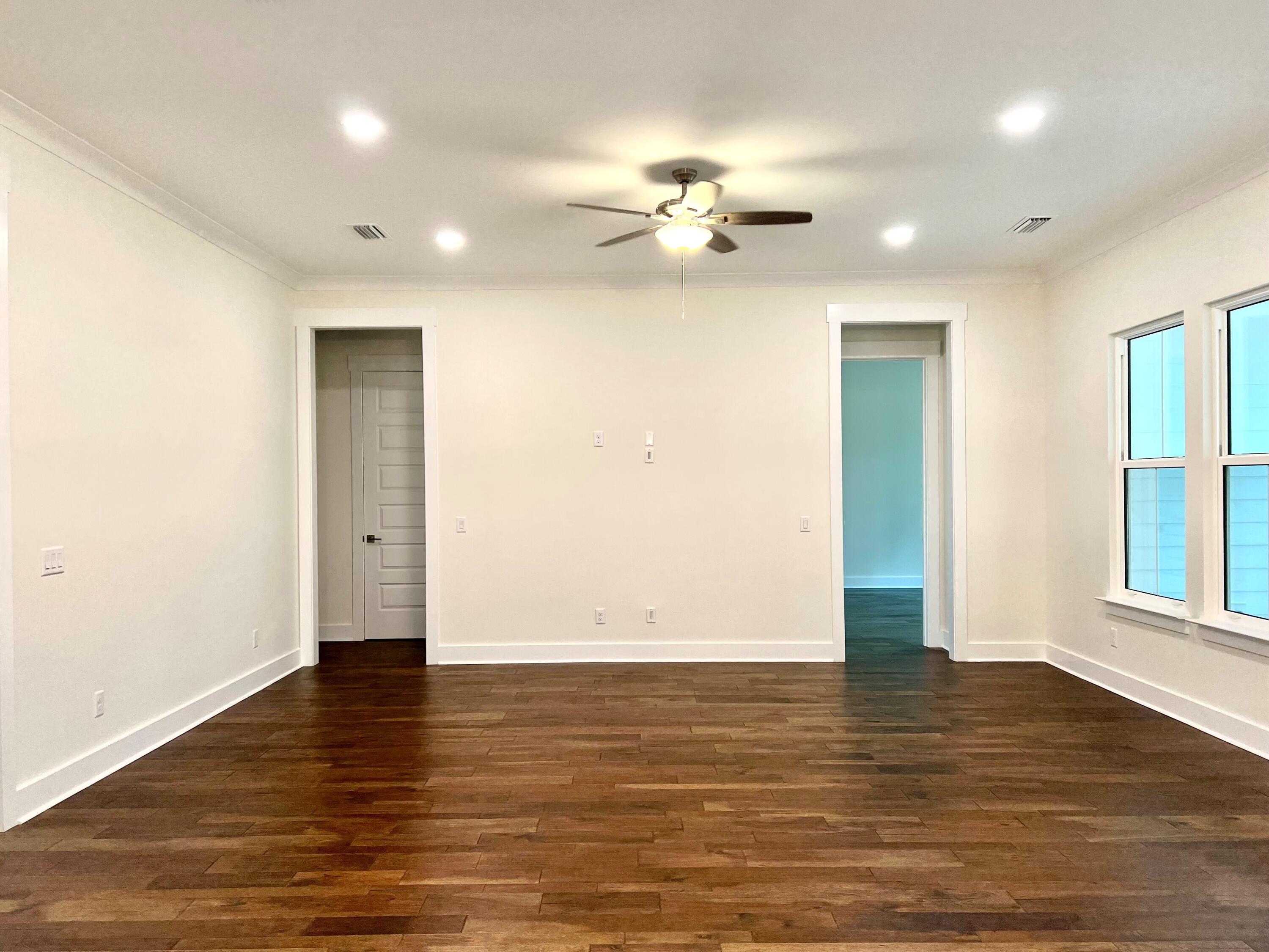 DEER MOSS CREEK - Residential