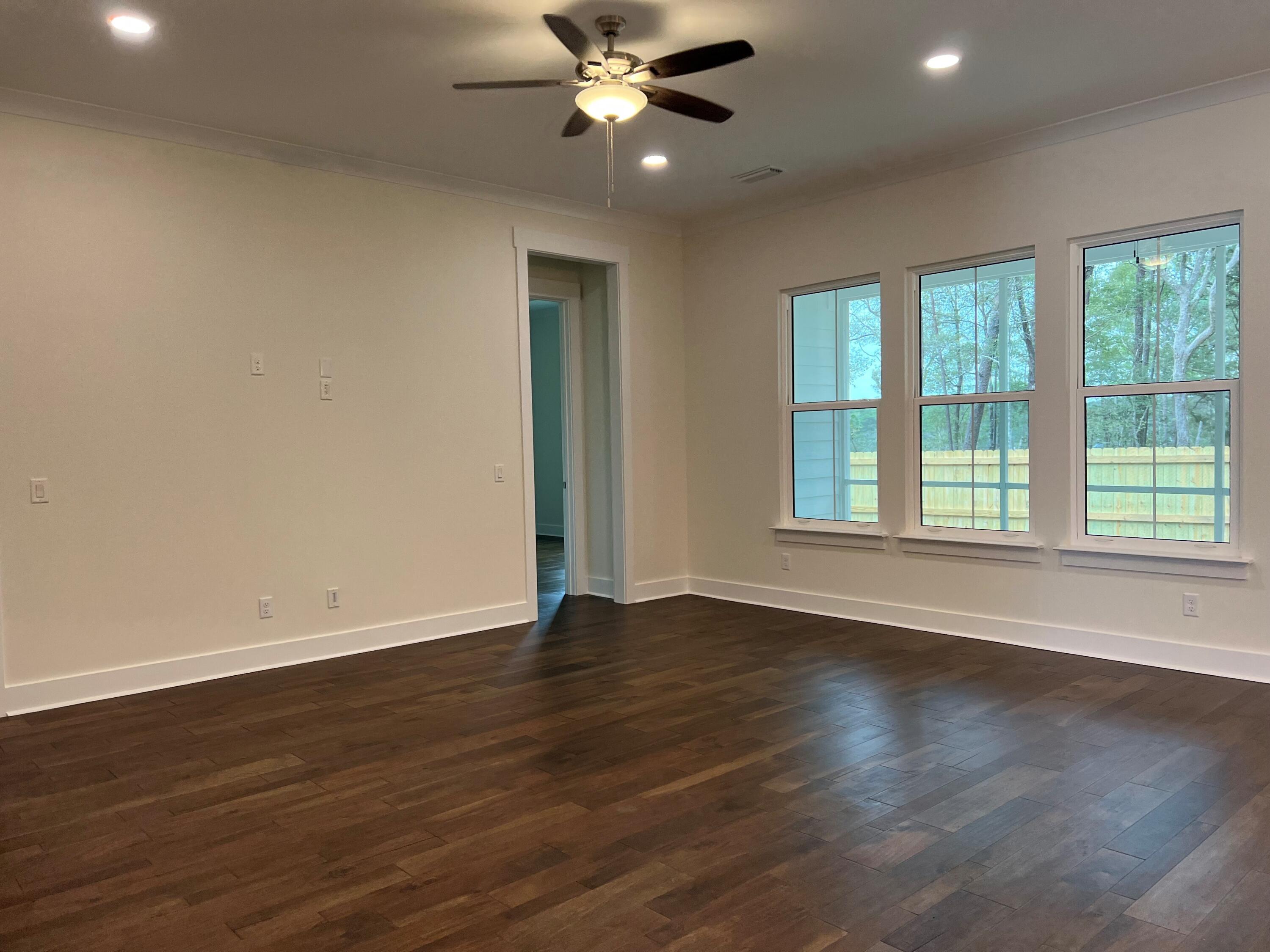 DEER MOSS CREEK - Residential