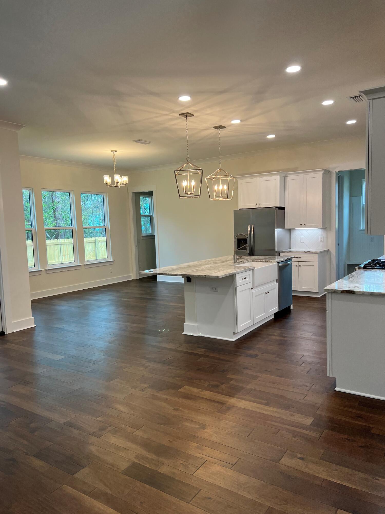 DEER MOSS CREEK - Residential