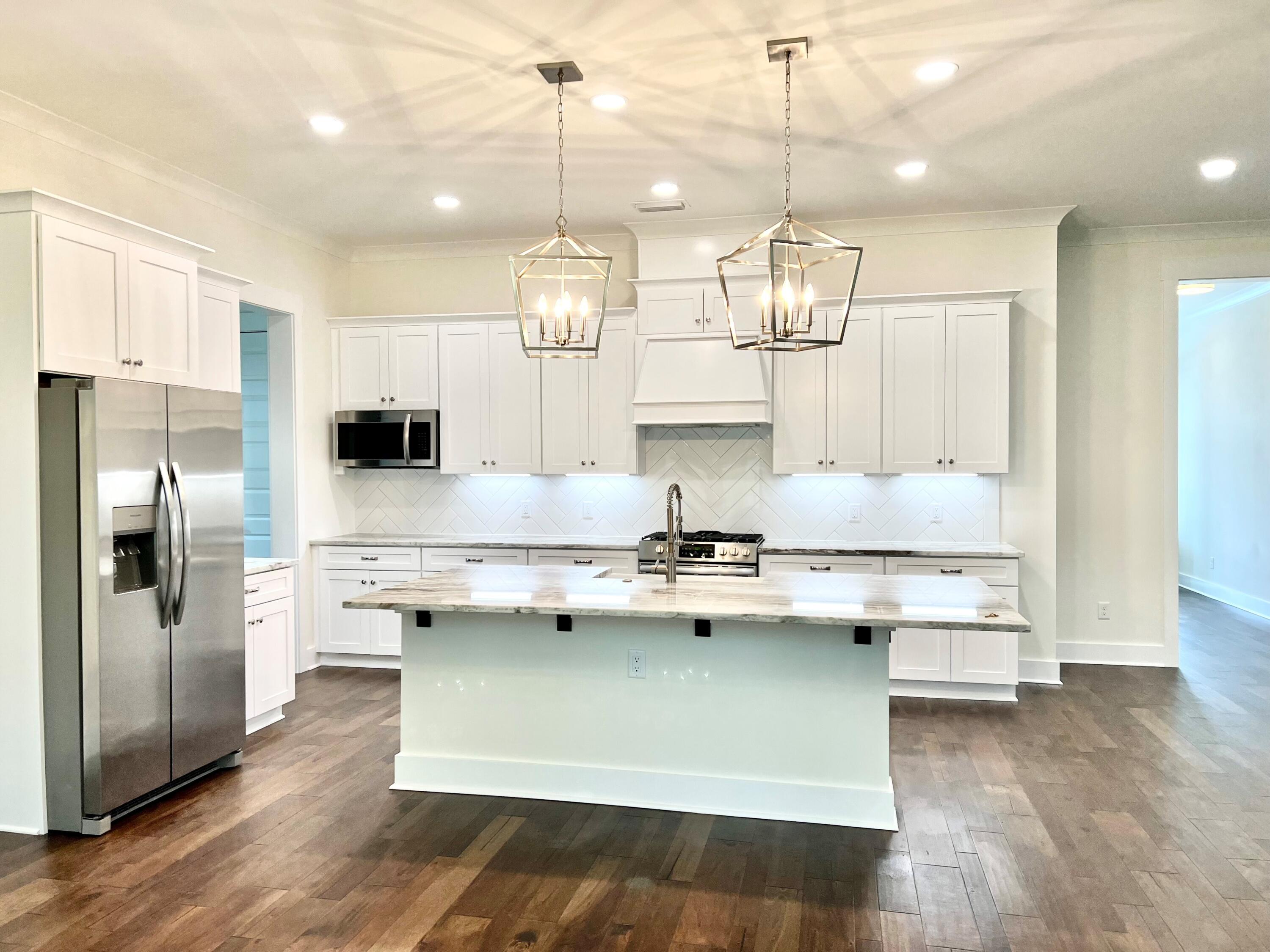 DEER MOSS CREEK - Residential