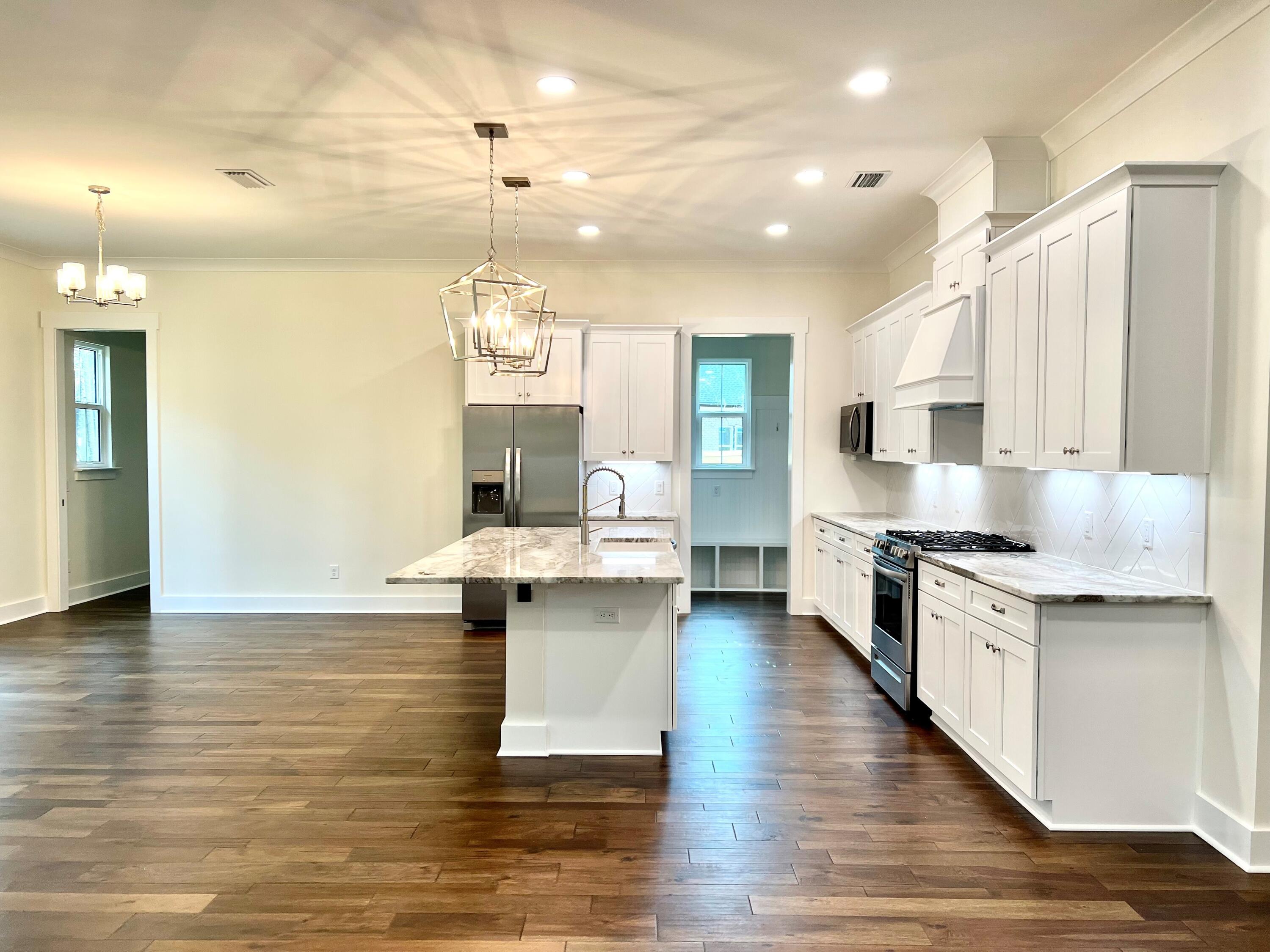 DEER MOSS CREEK - Residential