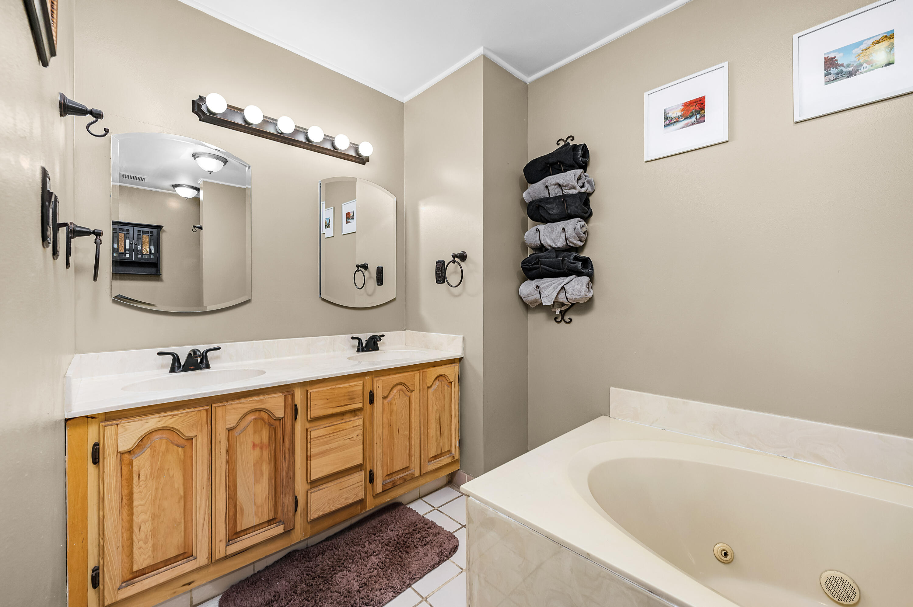 PALM ESTATES UNIT 3 - Residential