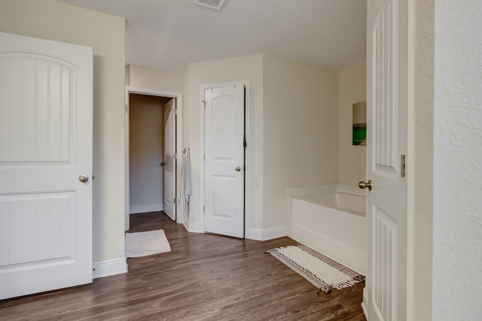 HEATHERS PLACE - Residential Lease