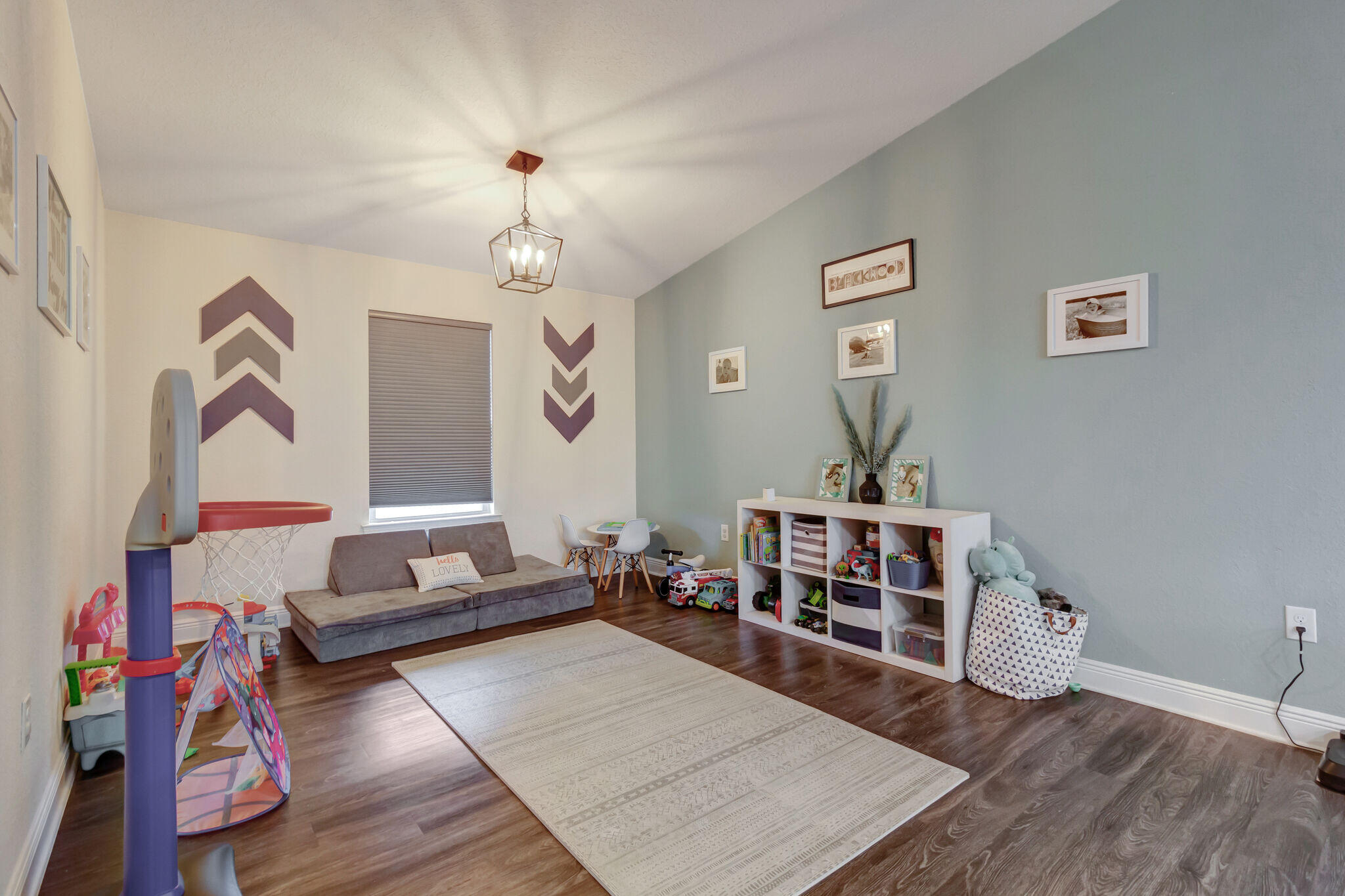 HEATHERS PLACE - Residential Lease