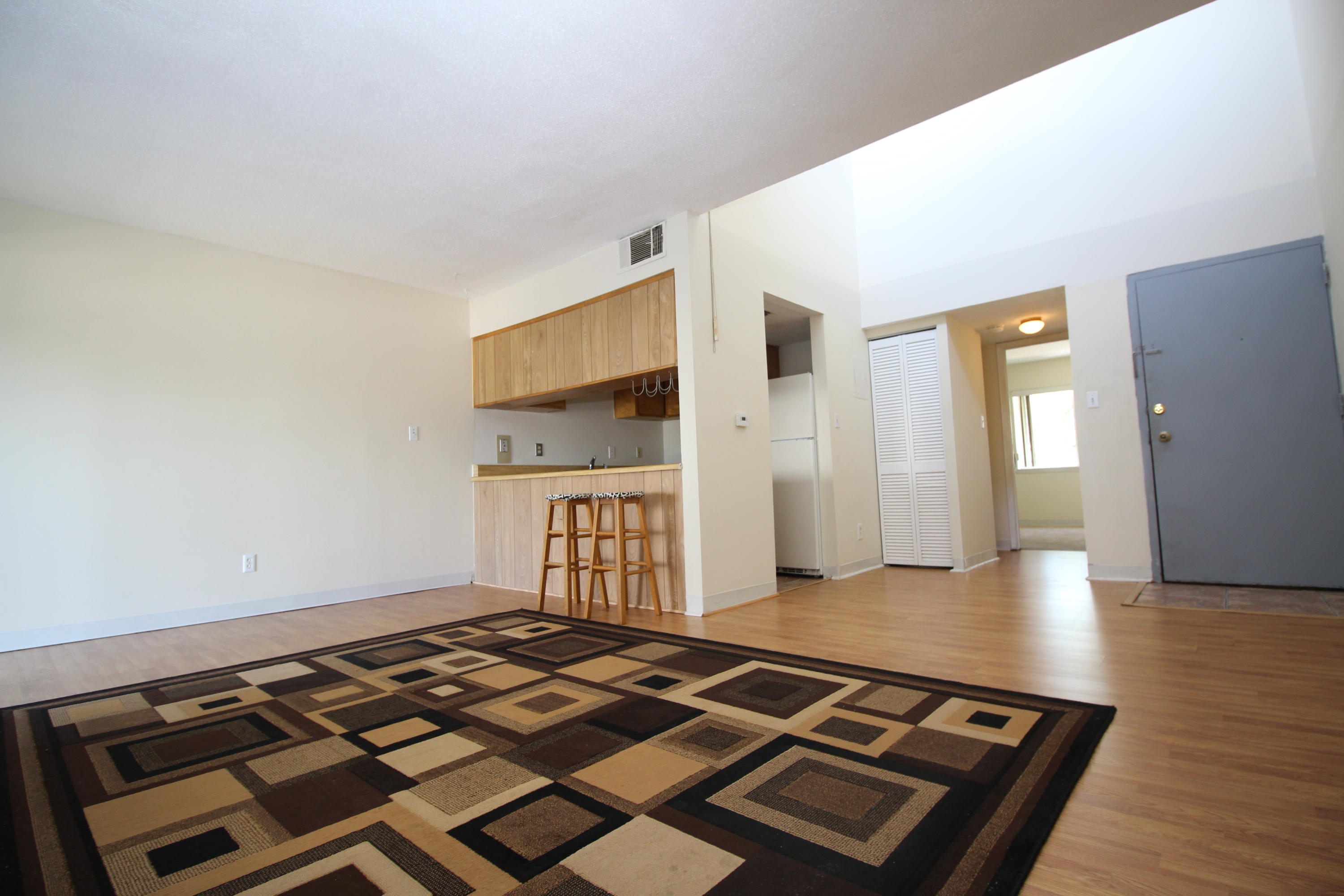 FINISTERRA CONDO - Residential