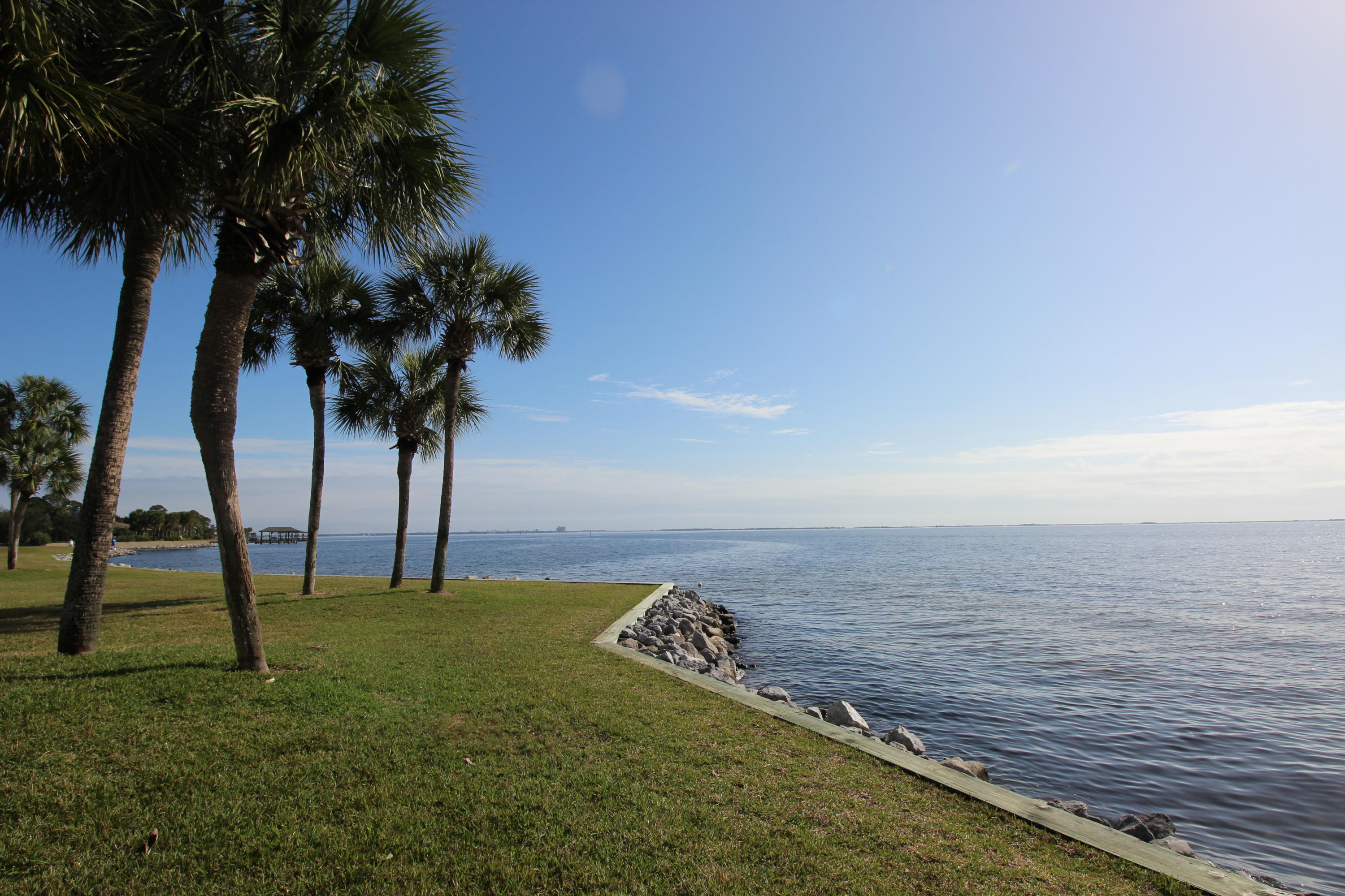 FINISTERRA CONDO - Residential