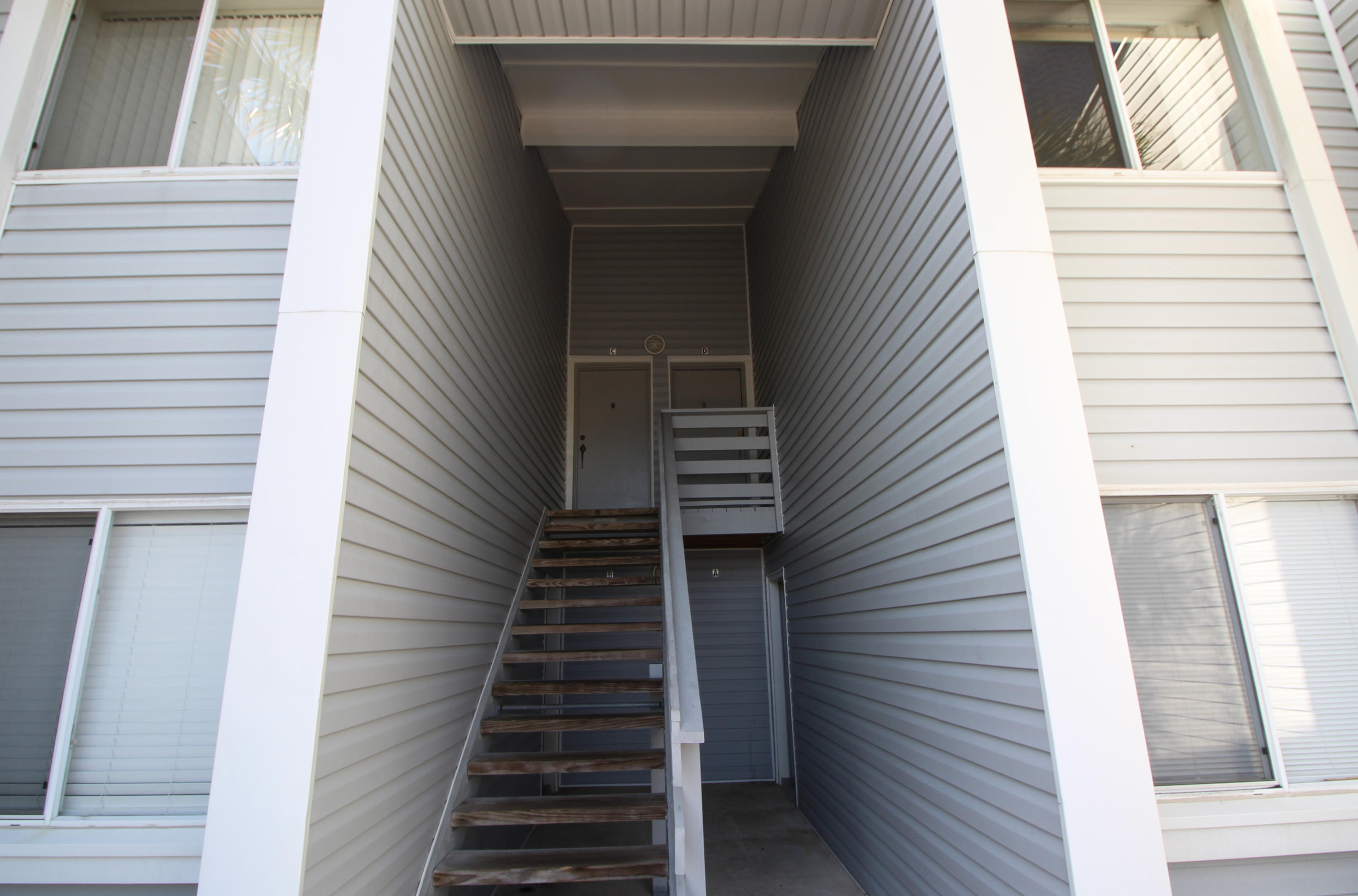 FINISTERRA CONDO - Residential