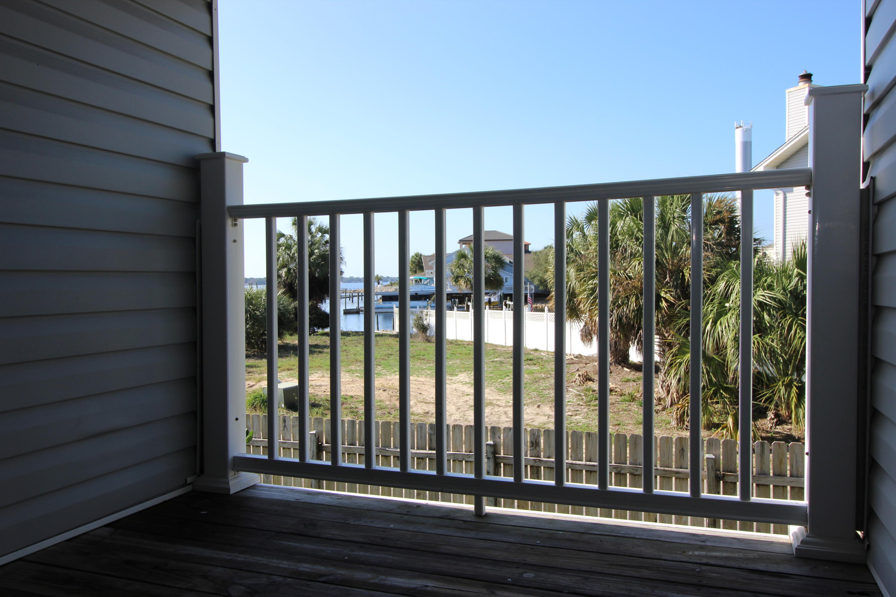 FINISTERRA CONDO - Residential