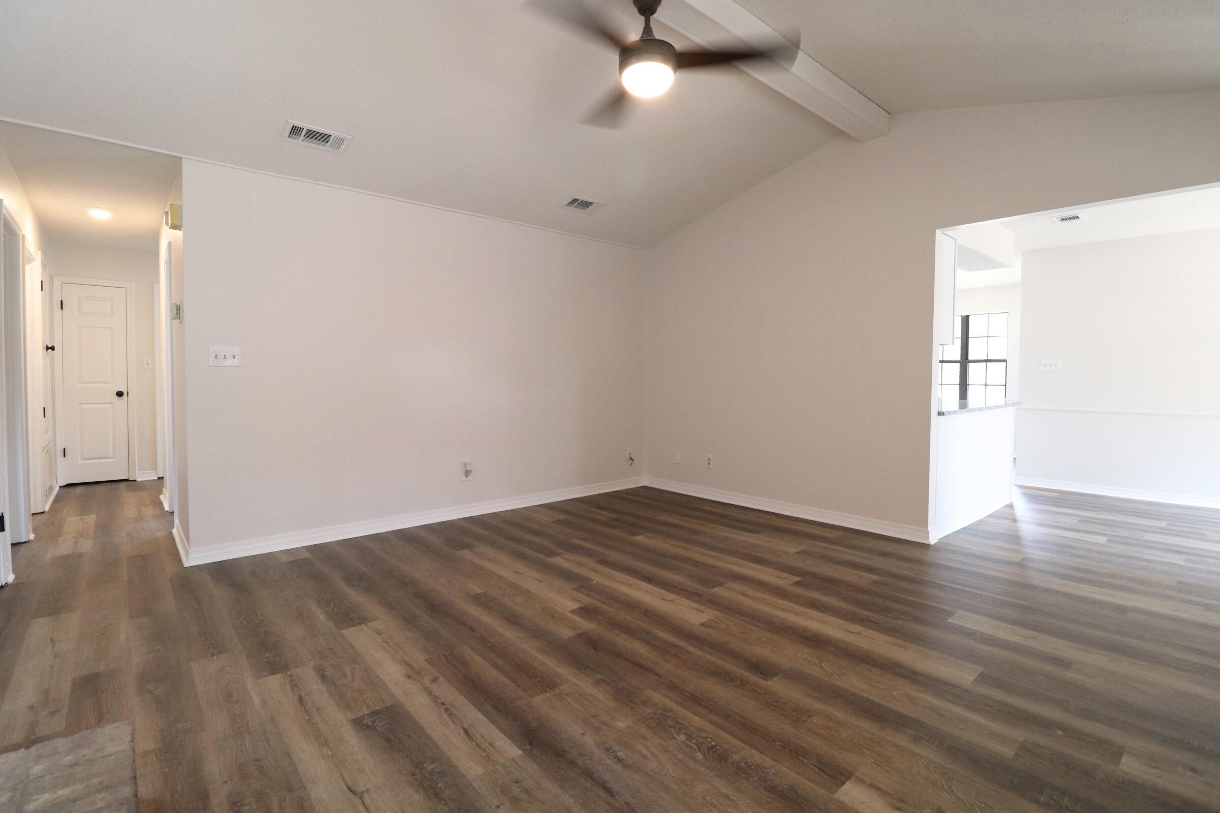 COUNTRYVIEW EST - Residential