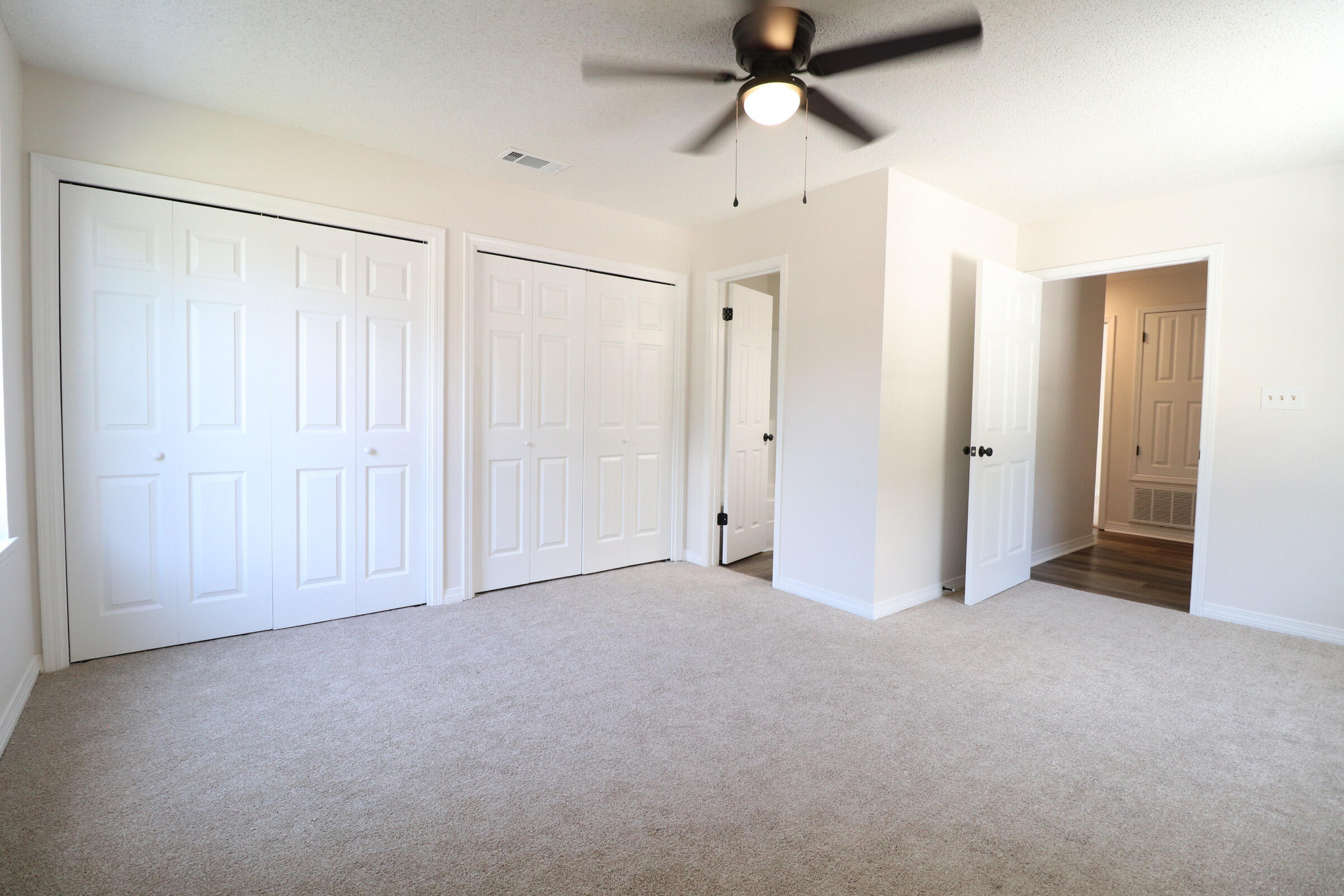 COUNTRYVIEW EST - Residential