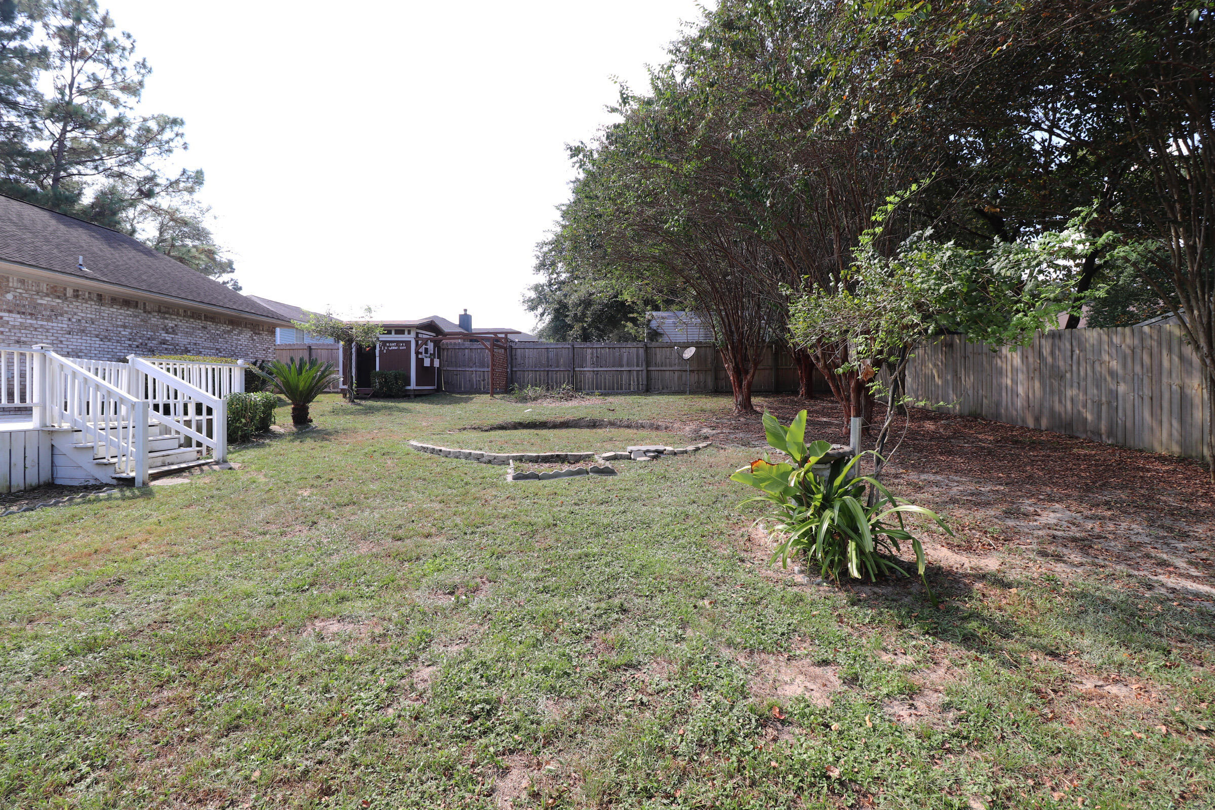 COUNTRYVIEW EST - Residential