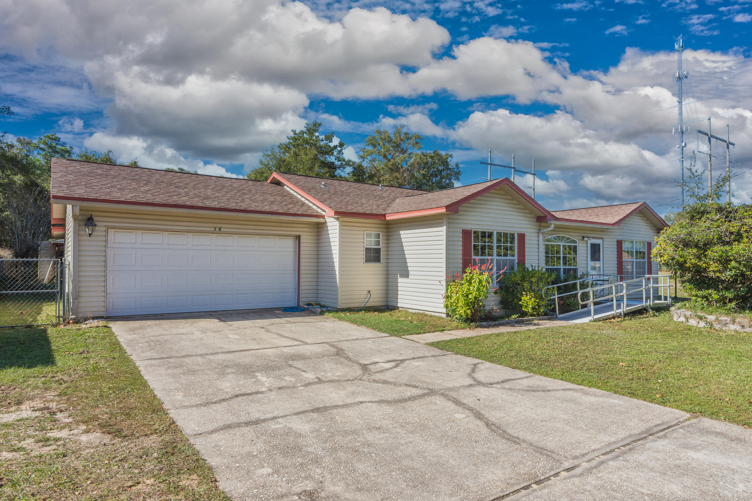 SOUTH POINTE ESTATES - Residential