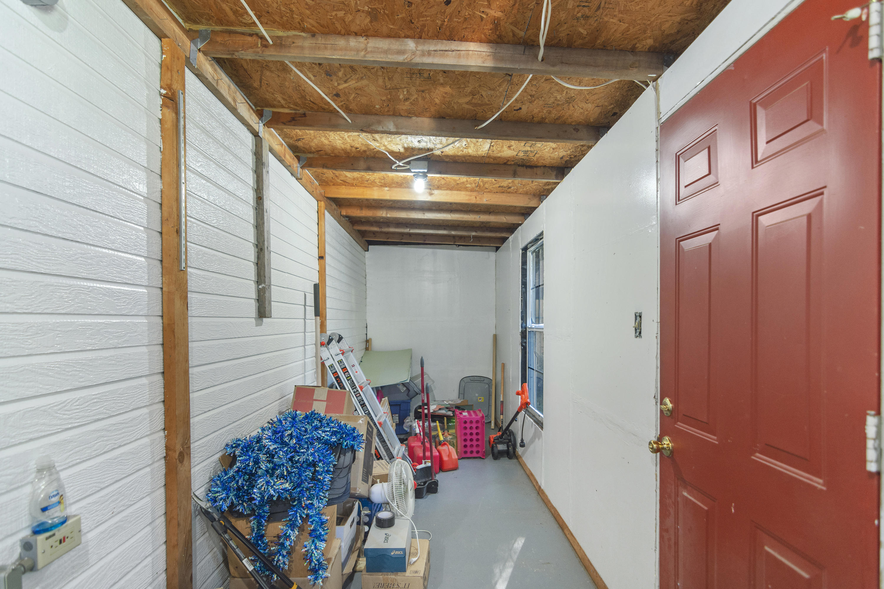 SOUTH POINTE ESTATES - Residential